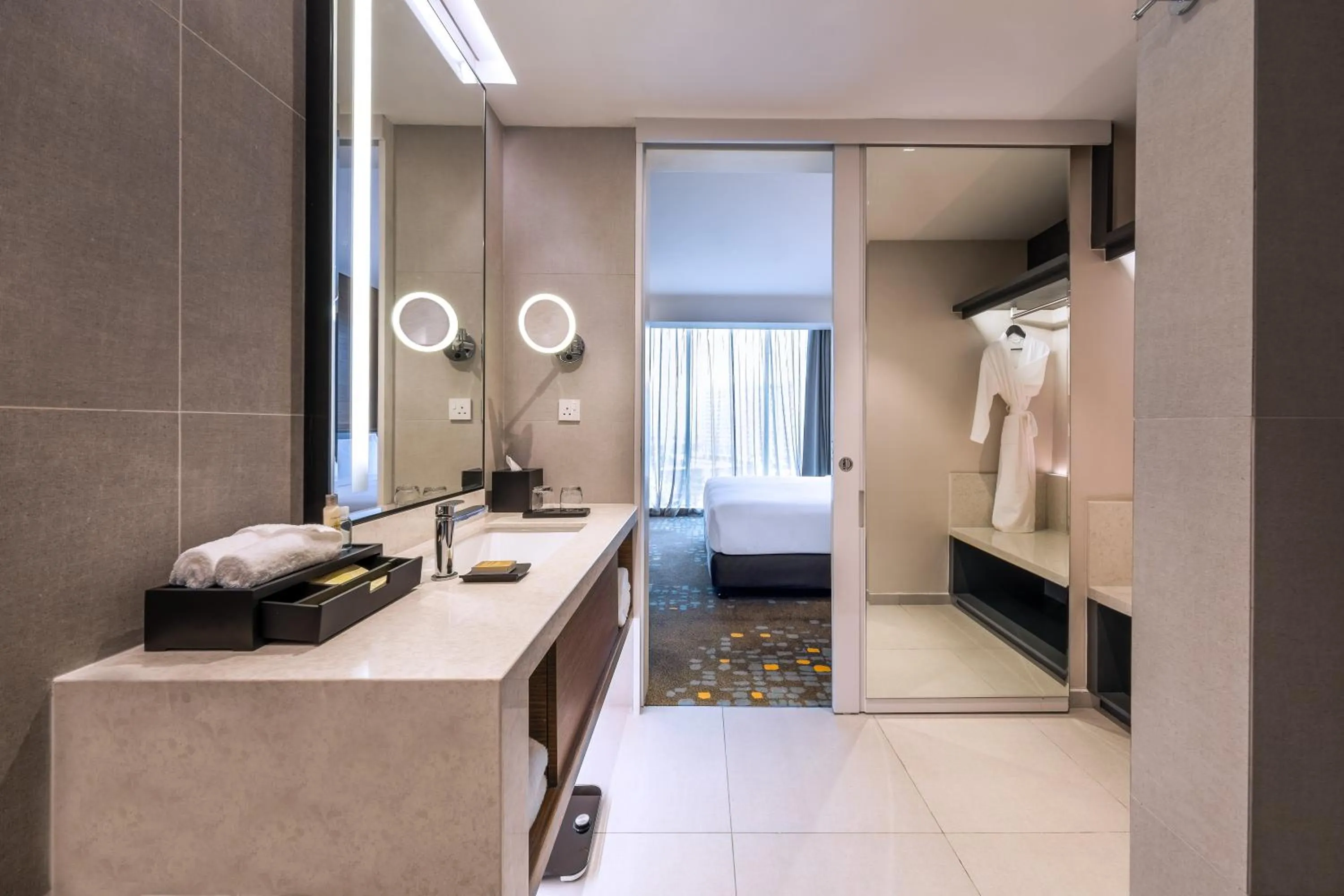 Bathroom, Bed in Doubletree By Hilton Shah Alam I-City