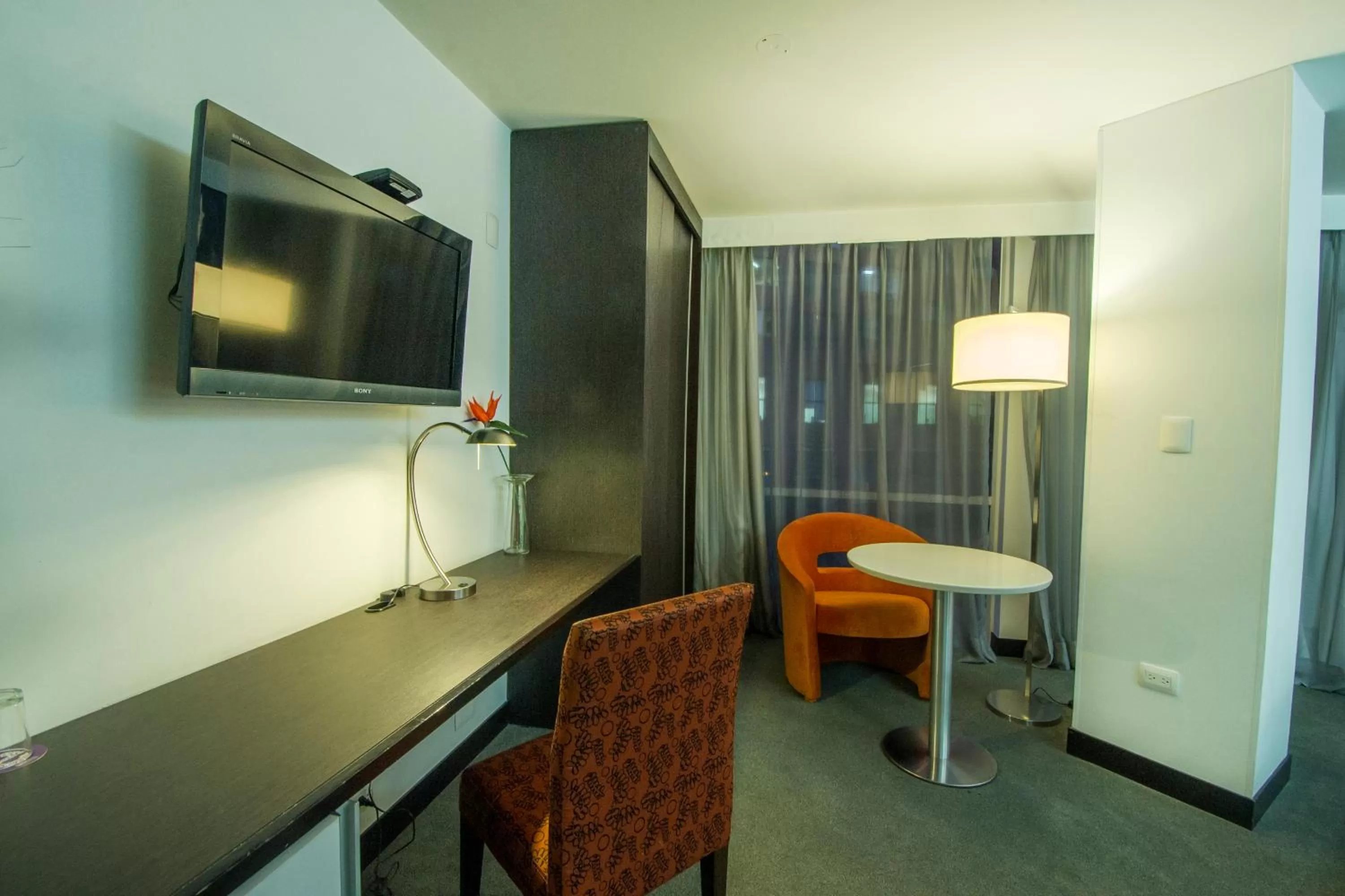 Seating area in Hotel City Bog Expo Museo