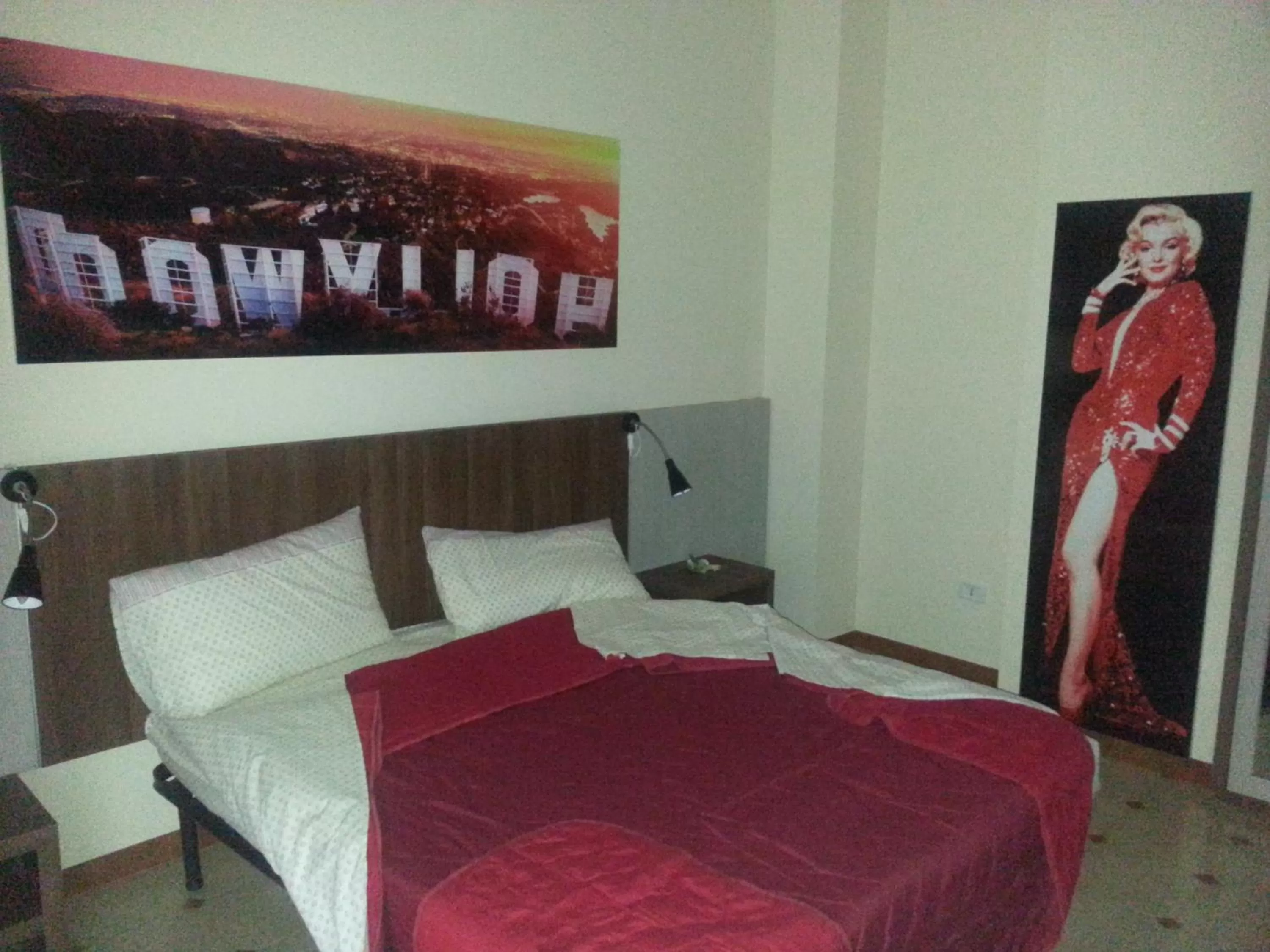 Bed, Room Photo in Bed & Breakfast Hollywood