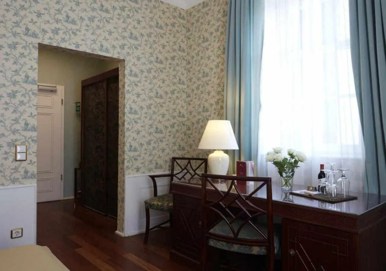 Seating area in Hotel Snorrenburg GmbH