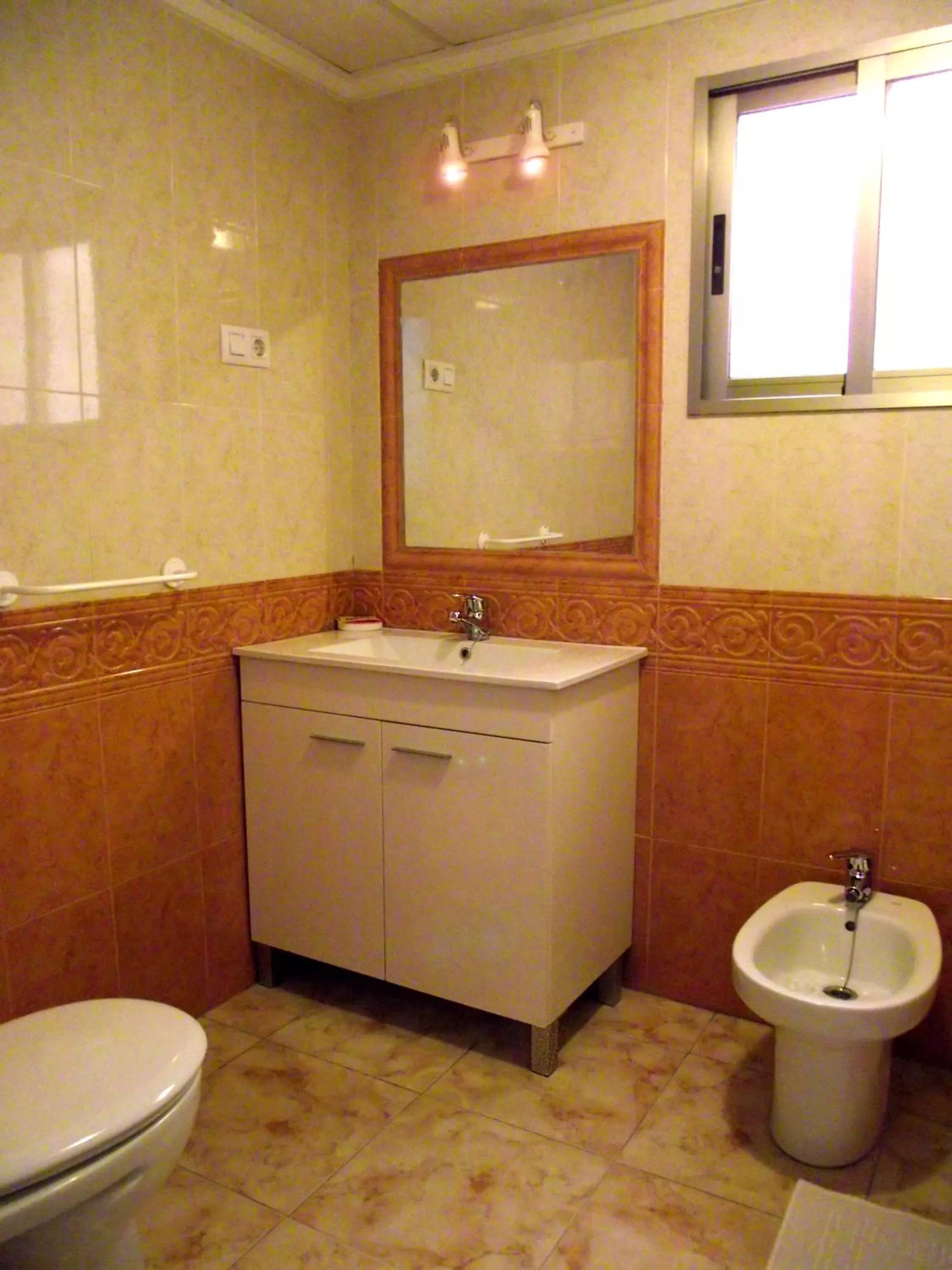 Bathroom in Apartamentos Turísticos Fresno