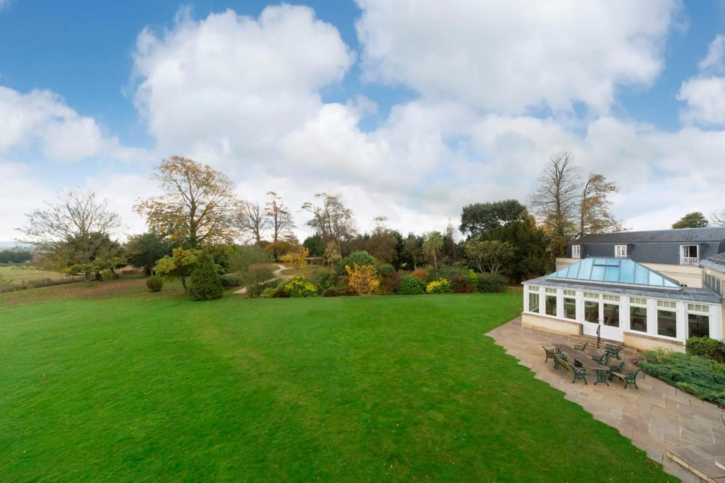 Area and facilities in Leigh Park Country House Hotel & Vineyard, BW Signature Collection