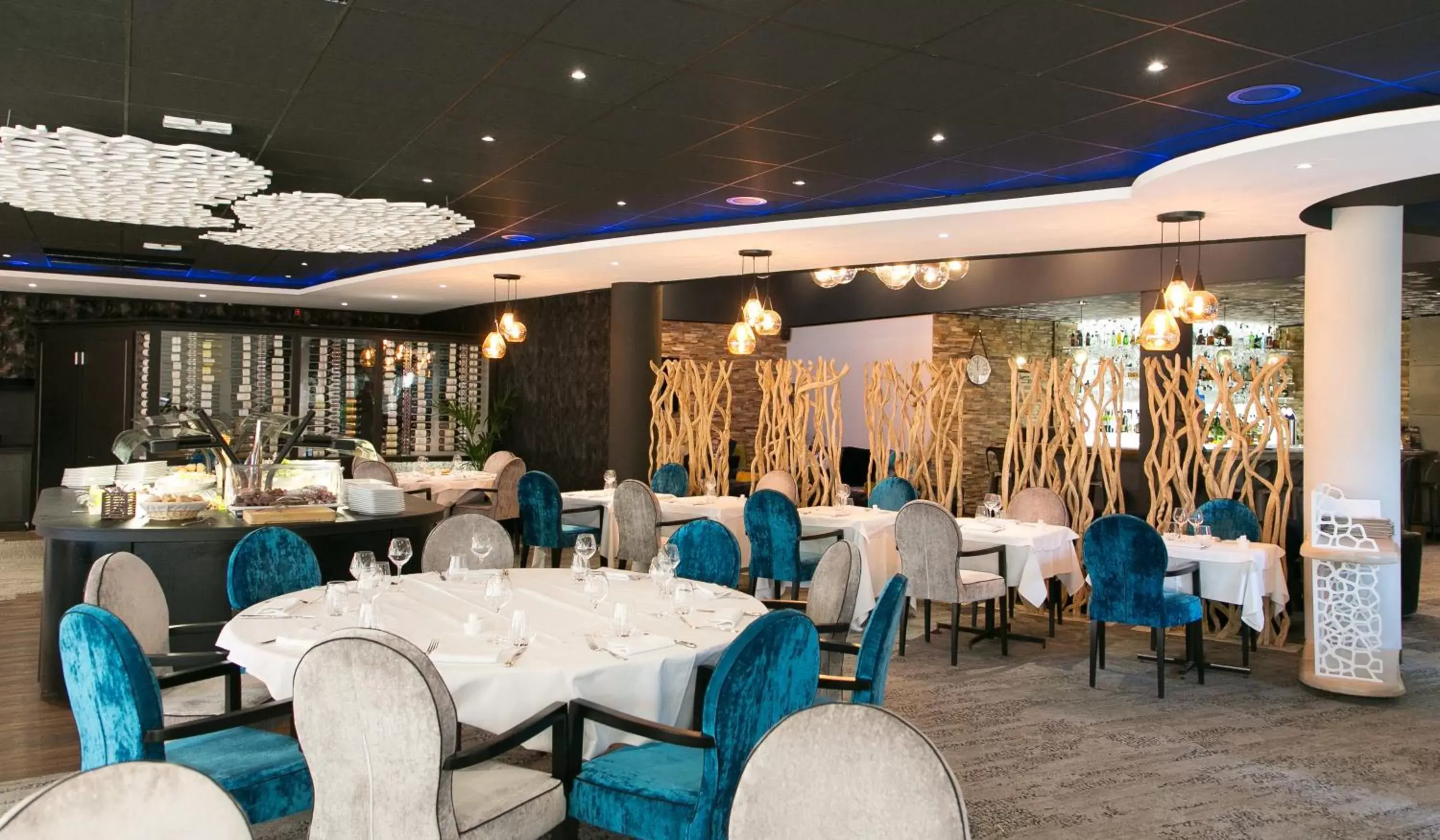 Restaurant/places to eat, Banquet Facilities in Mercure Bordeaux Aéroport