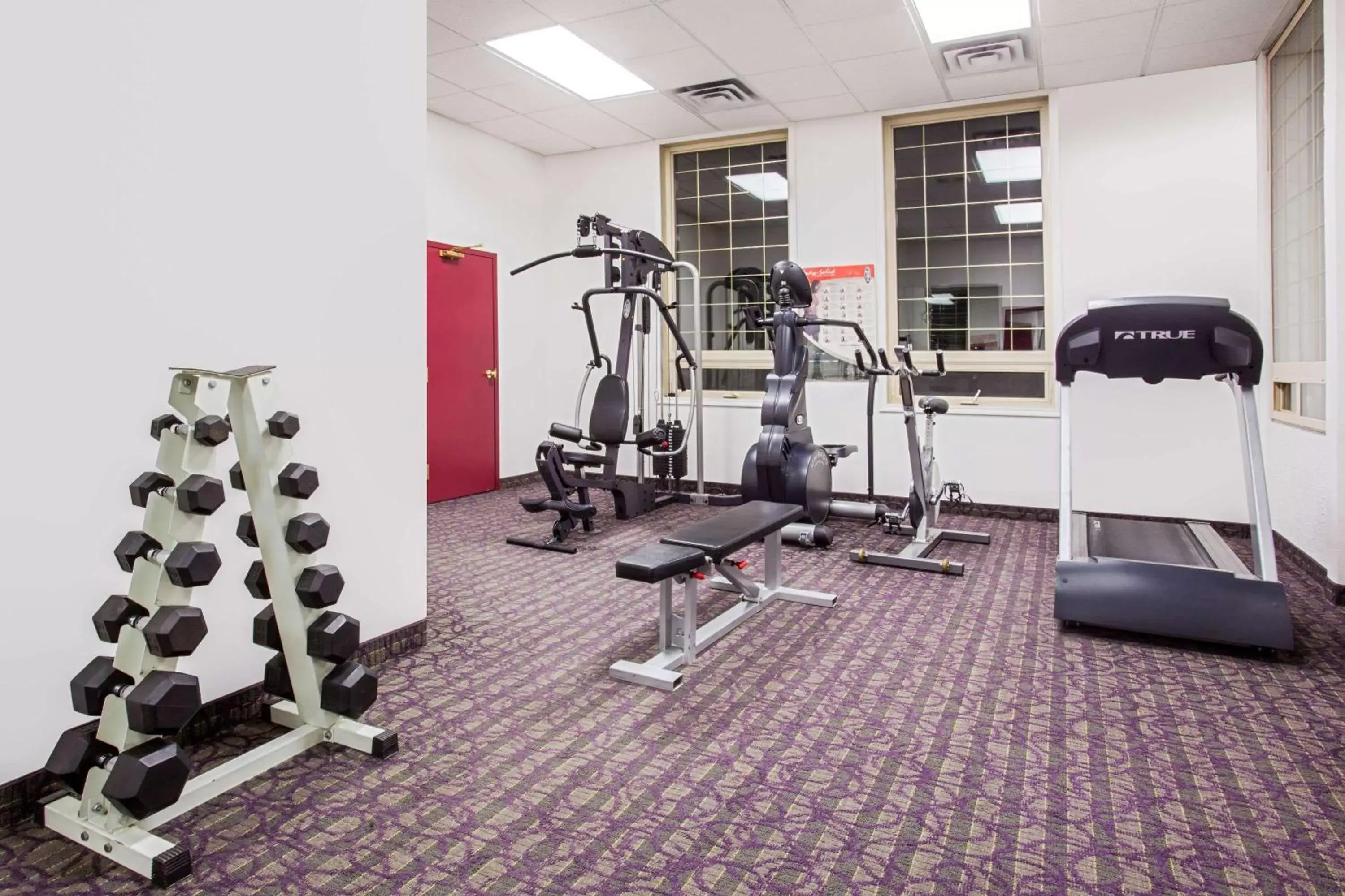 Fitness centre/facilities, Fitness Center/Facilities in Ramada by Wyndham Red Deer Hotel & Suites