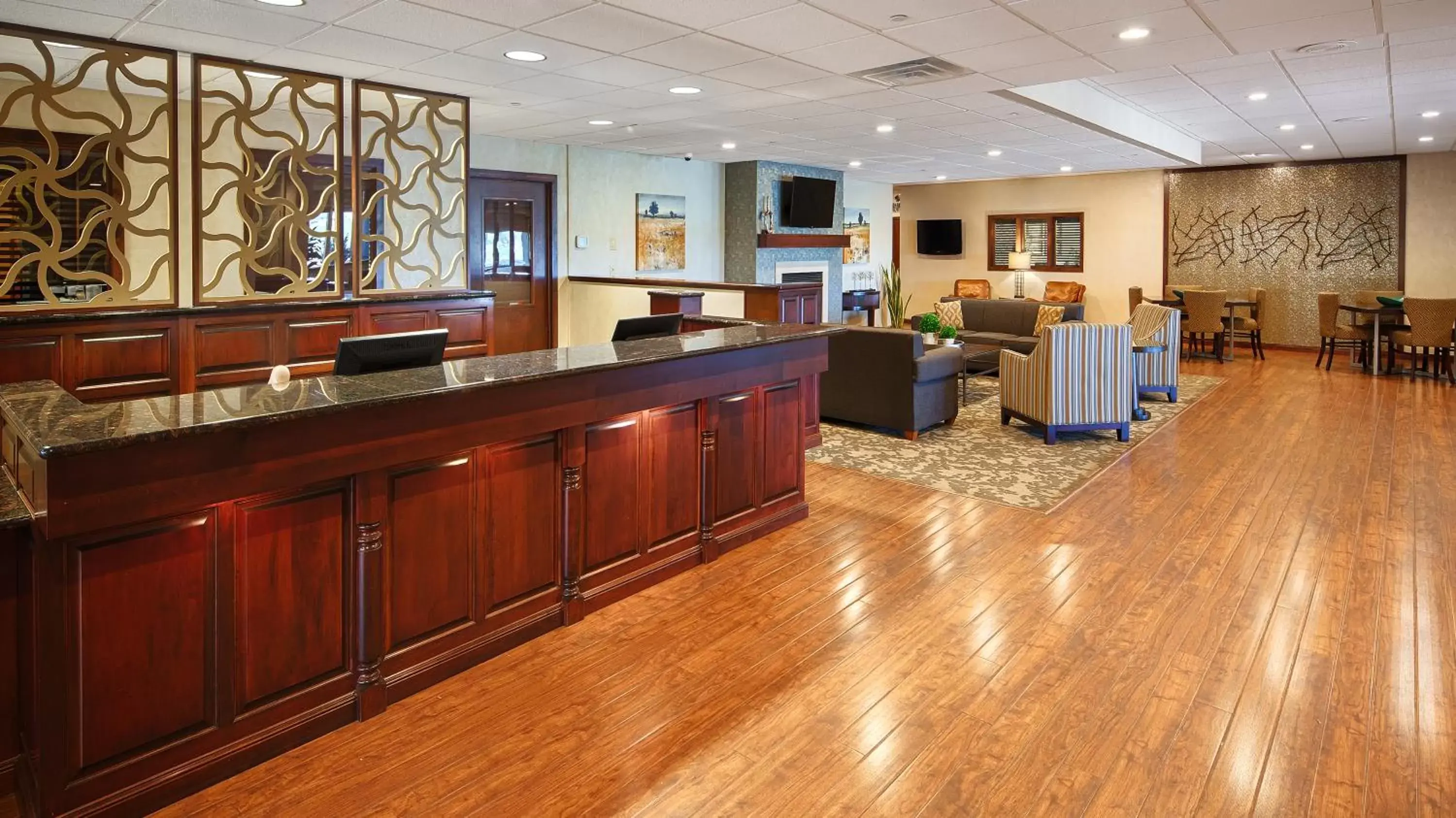 Lobby or reception, Lobby/Reception in Best Western Plus Dubuque Hotel and Conference Center