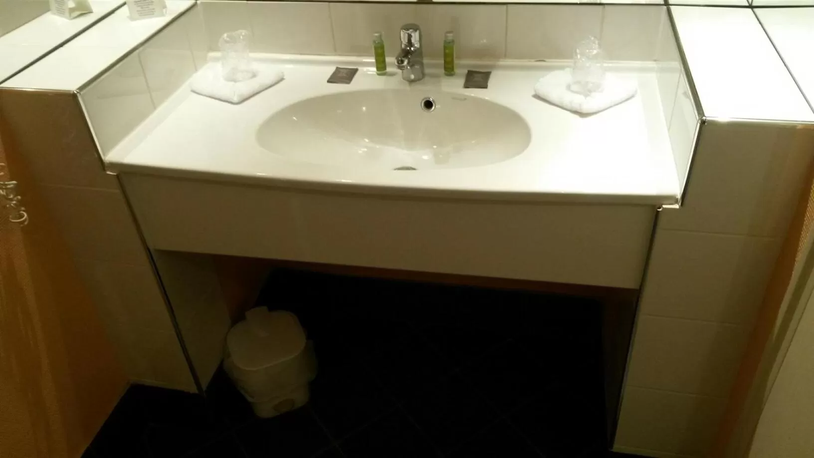 Decorative detail in Hotel Le Saint Aubin