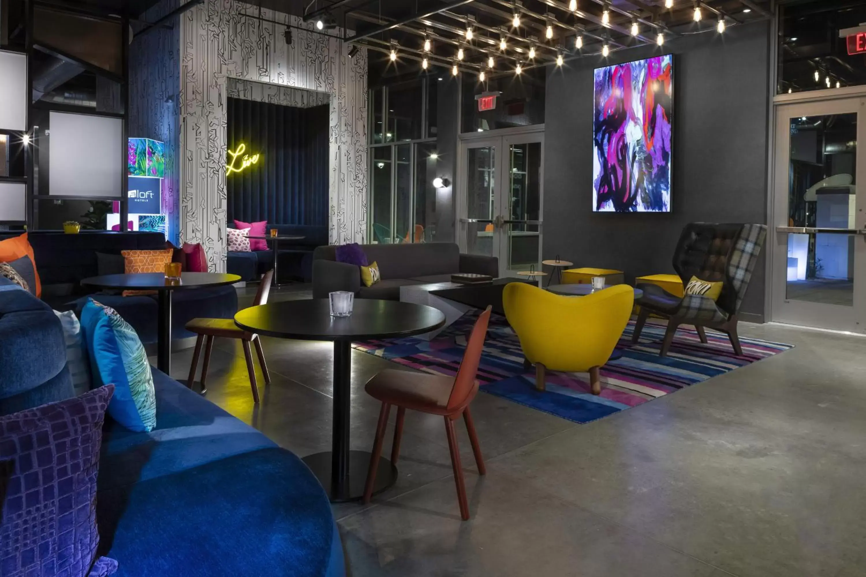 Lounge or bar, Lounge/Bar in Aloft Glendale at Westgate