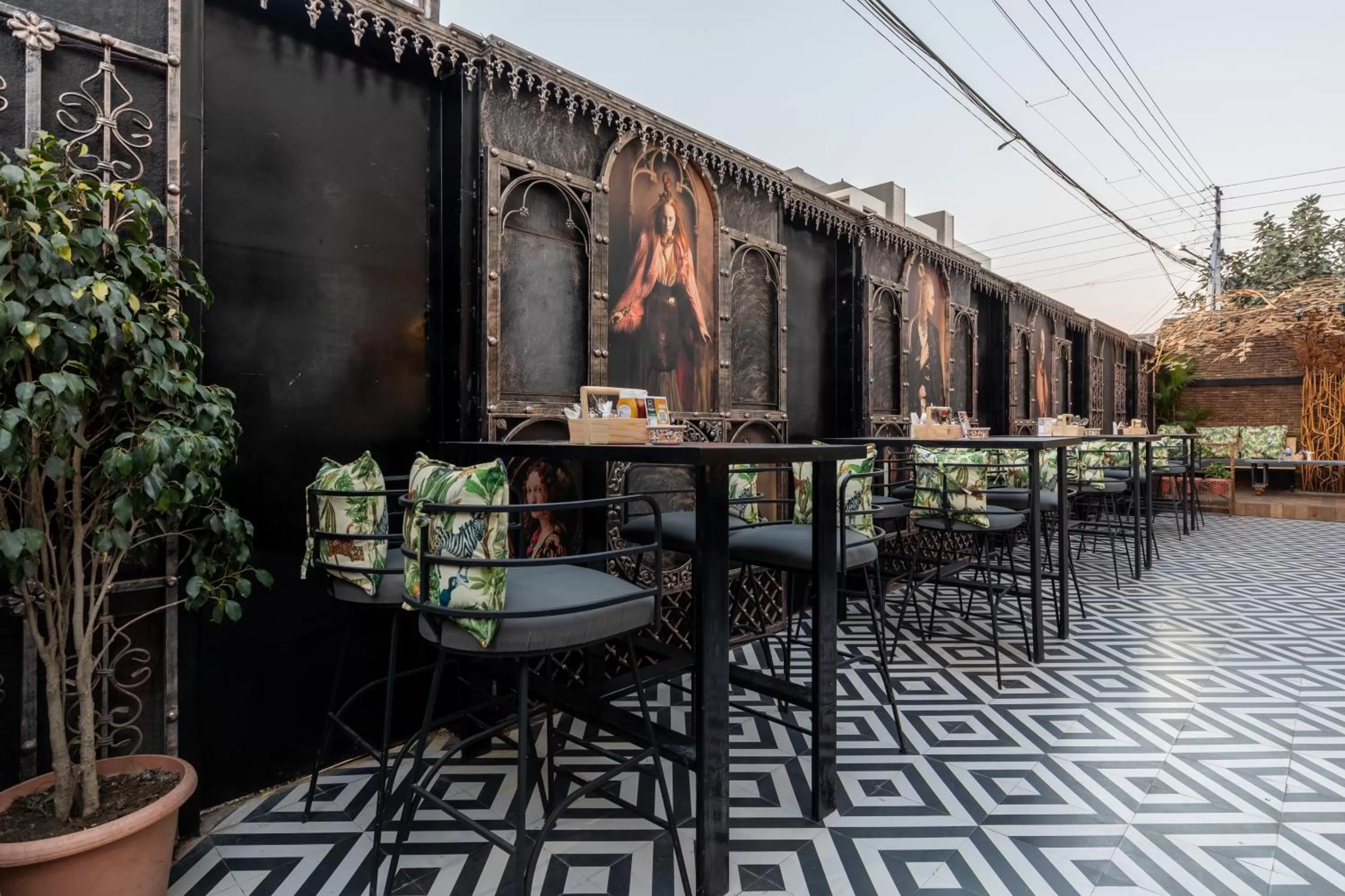 Restaurant/places to eat in The Grand Shaurya