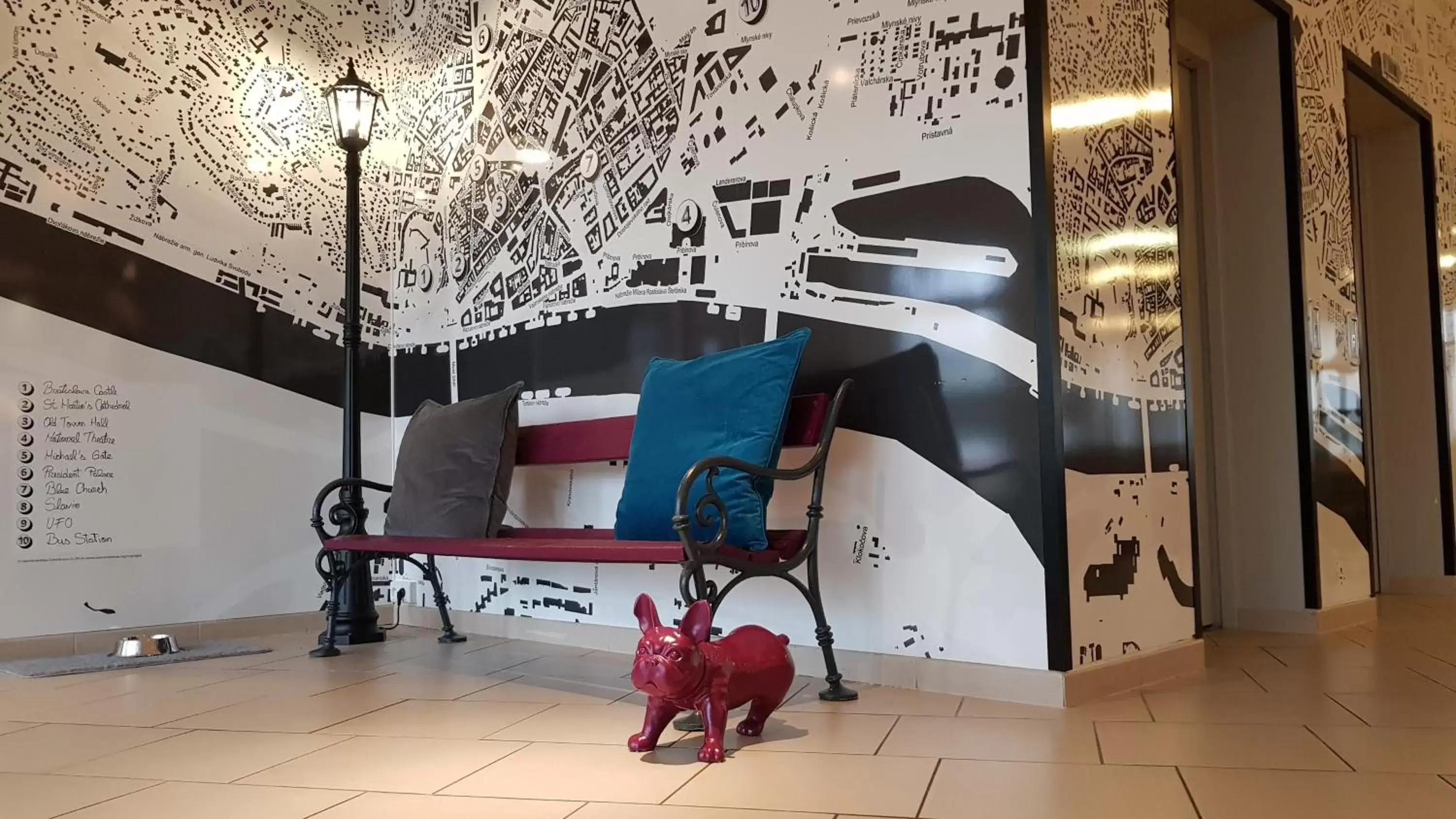 Lobby or reception in Vienna House Easy by Wyndham Bratislava Lobby or reception in Vienna House Easy by Wyndham Bratislava