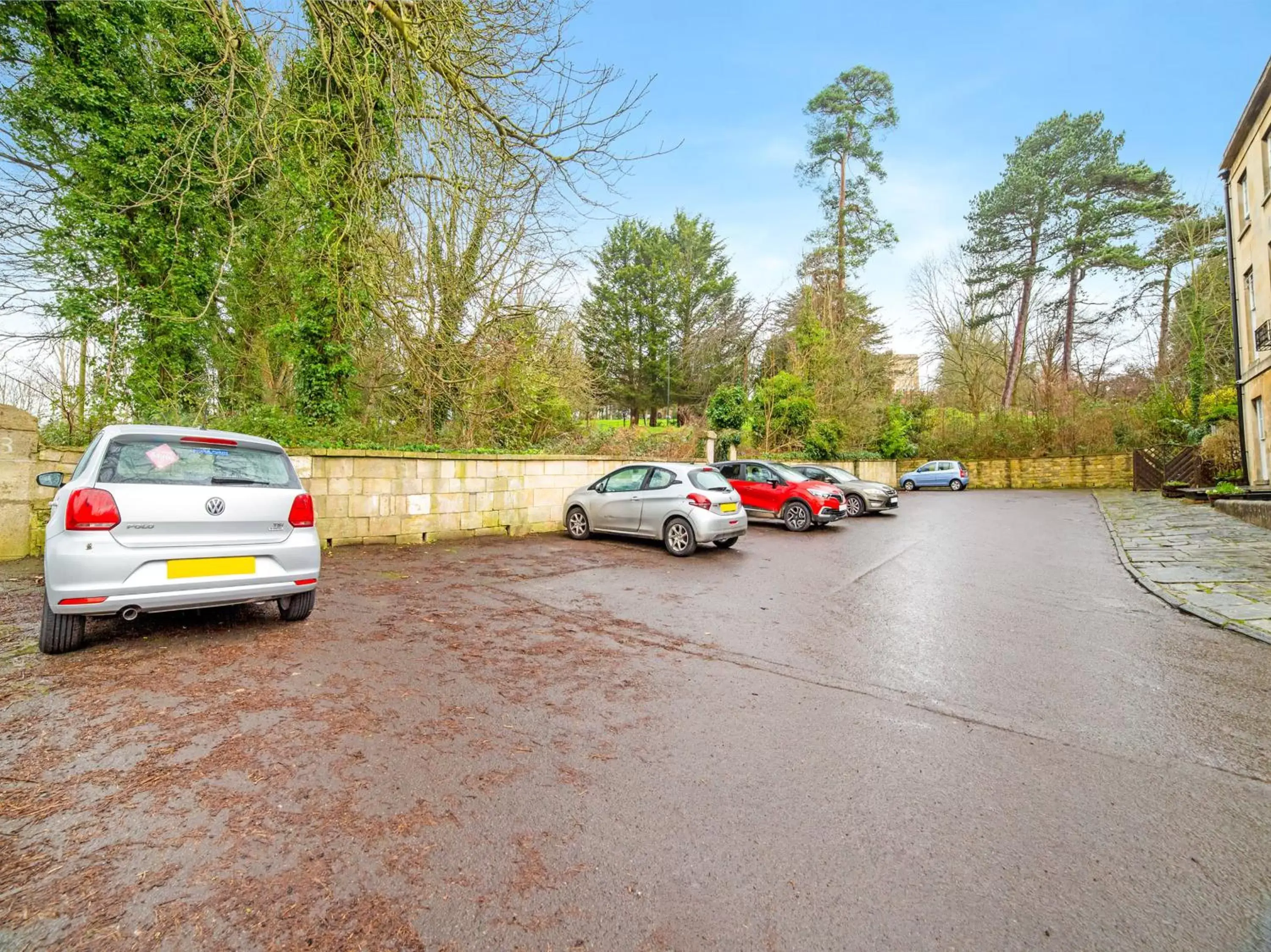 Area and facilities in OYO Bailbrook Lodge, Bath