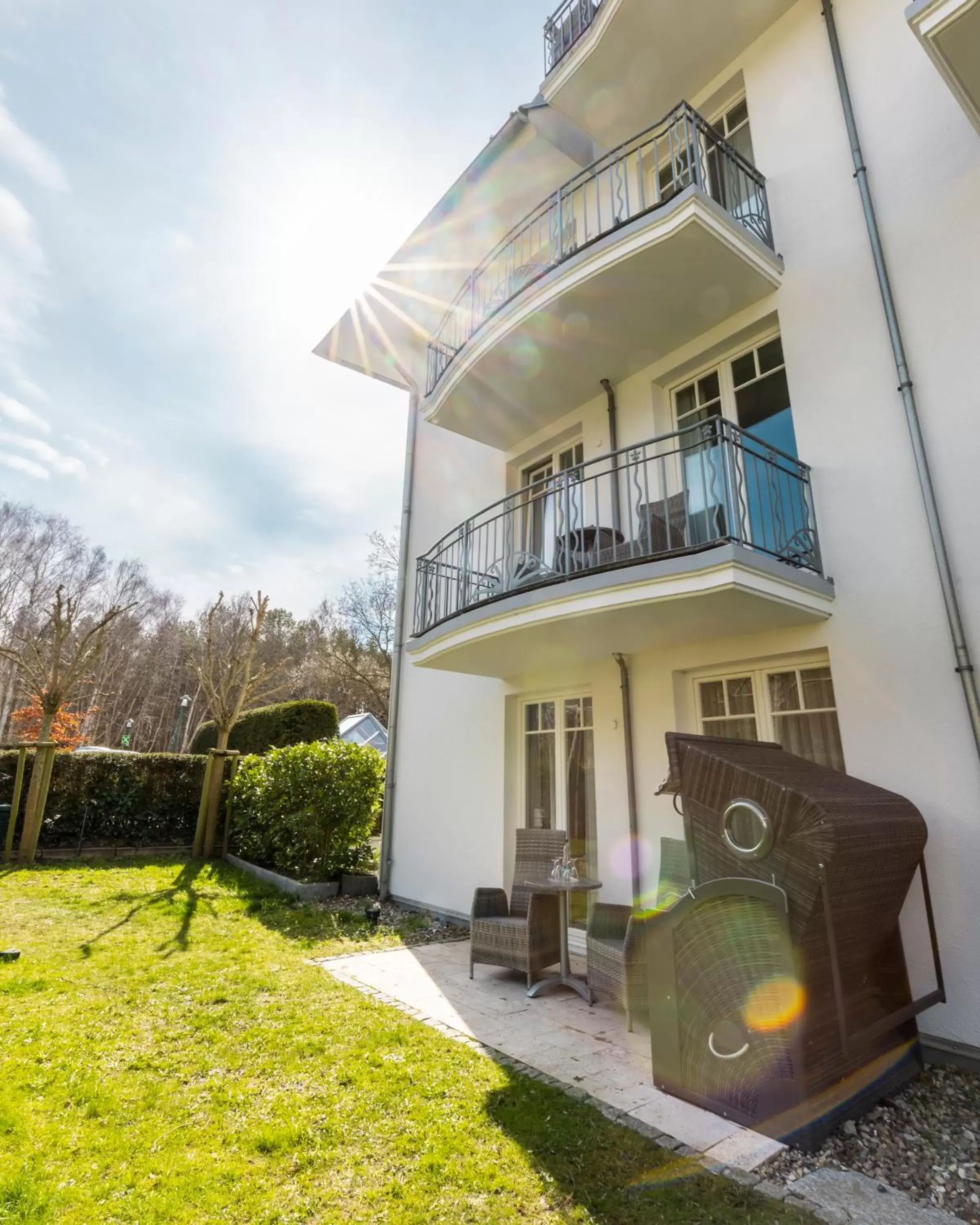 Balcony/Terrace, Property Building in Hotel Vier Jahreszeiten Kühlungsborn