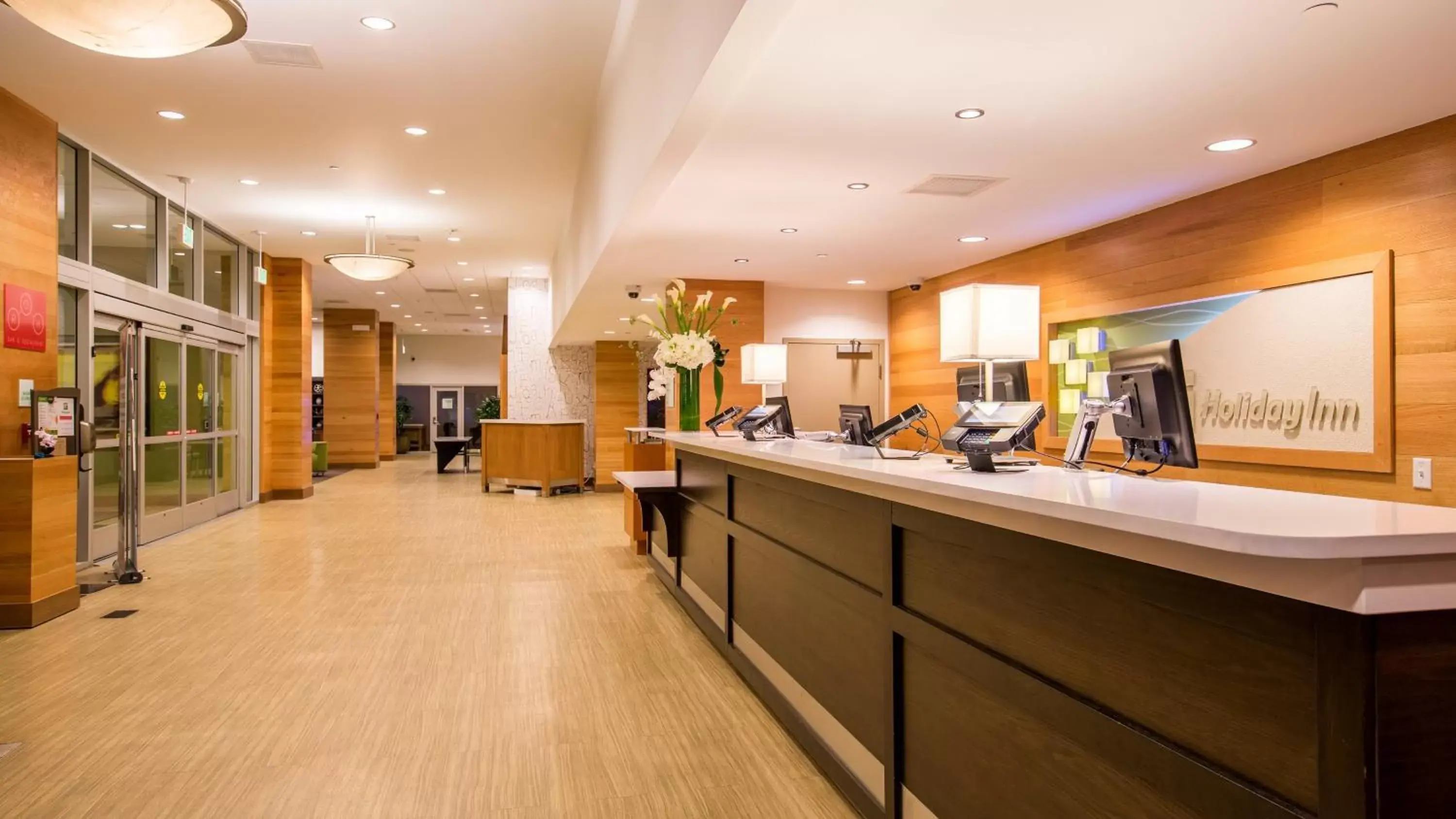 Lobby or reception, Restaurant/Places to Eat in Holiday Inn San Francisco - Golden Gateway, an IHG Hotel with no Resort Fee