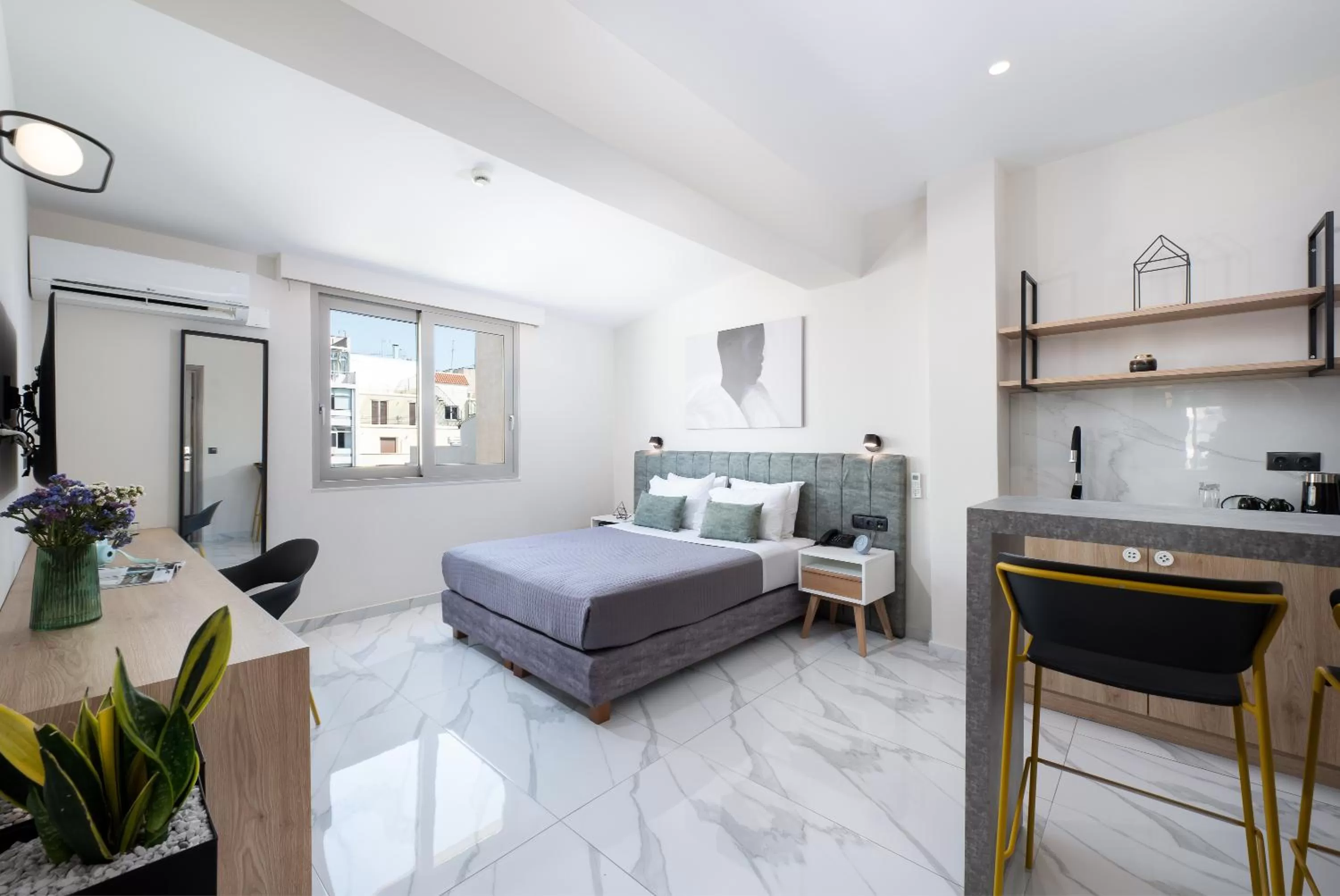 Bedroom, Bed in Enattica Suites