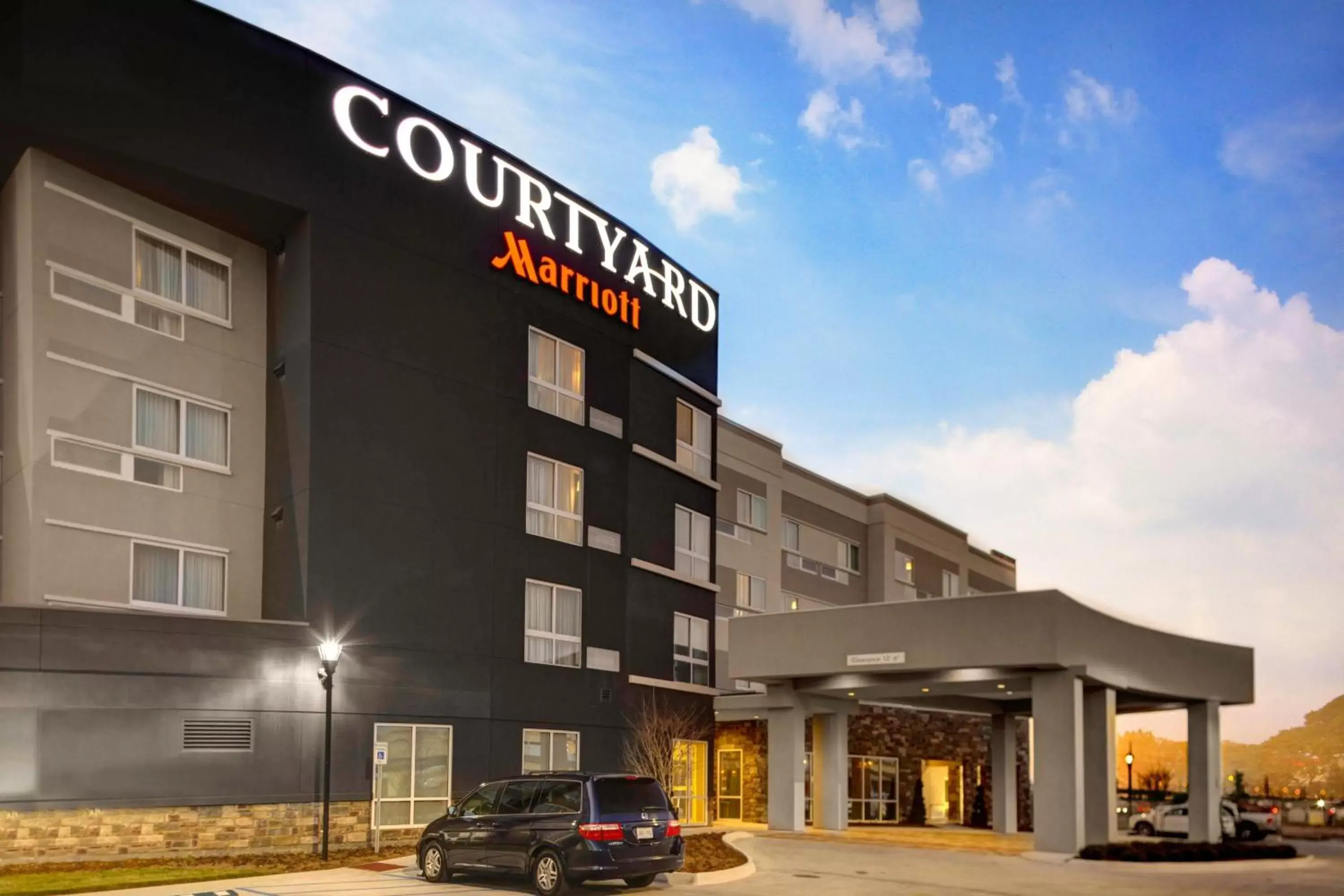 Property Building in Courtyard by Marriott New Orleans Westbank/Gretna