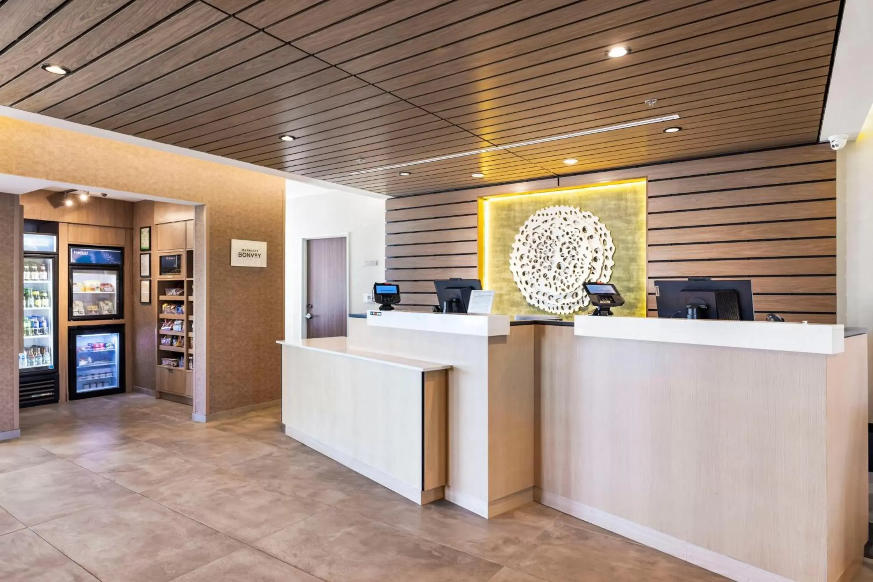 Lobby or reception, Lobby/Reception in Fairfield by Marriott Inn & Suites San Francisco Airport Oyster Point Area