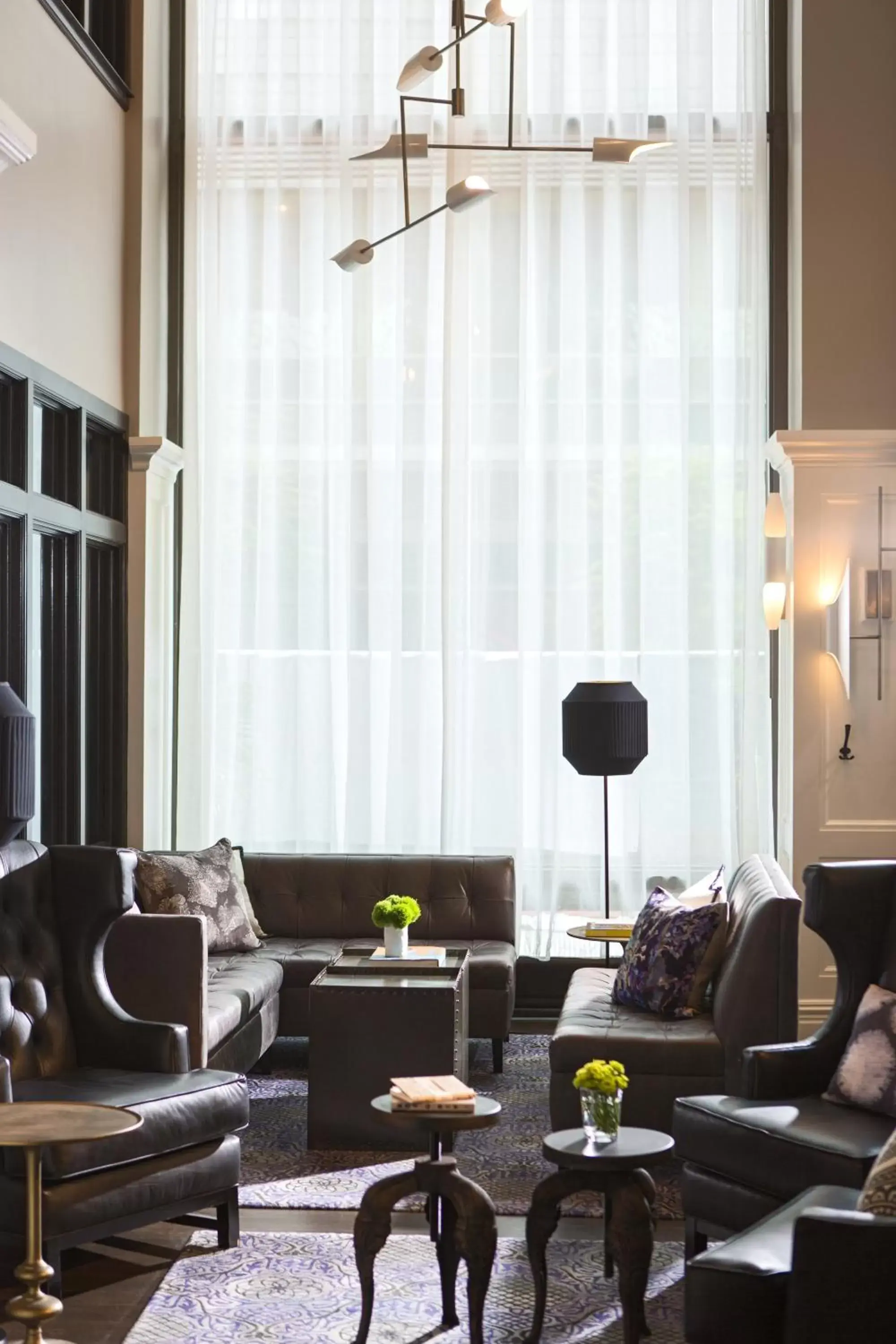 Lobby or reception, Seating Area in Staypineapple, An Iconic Hotel, The Loop