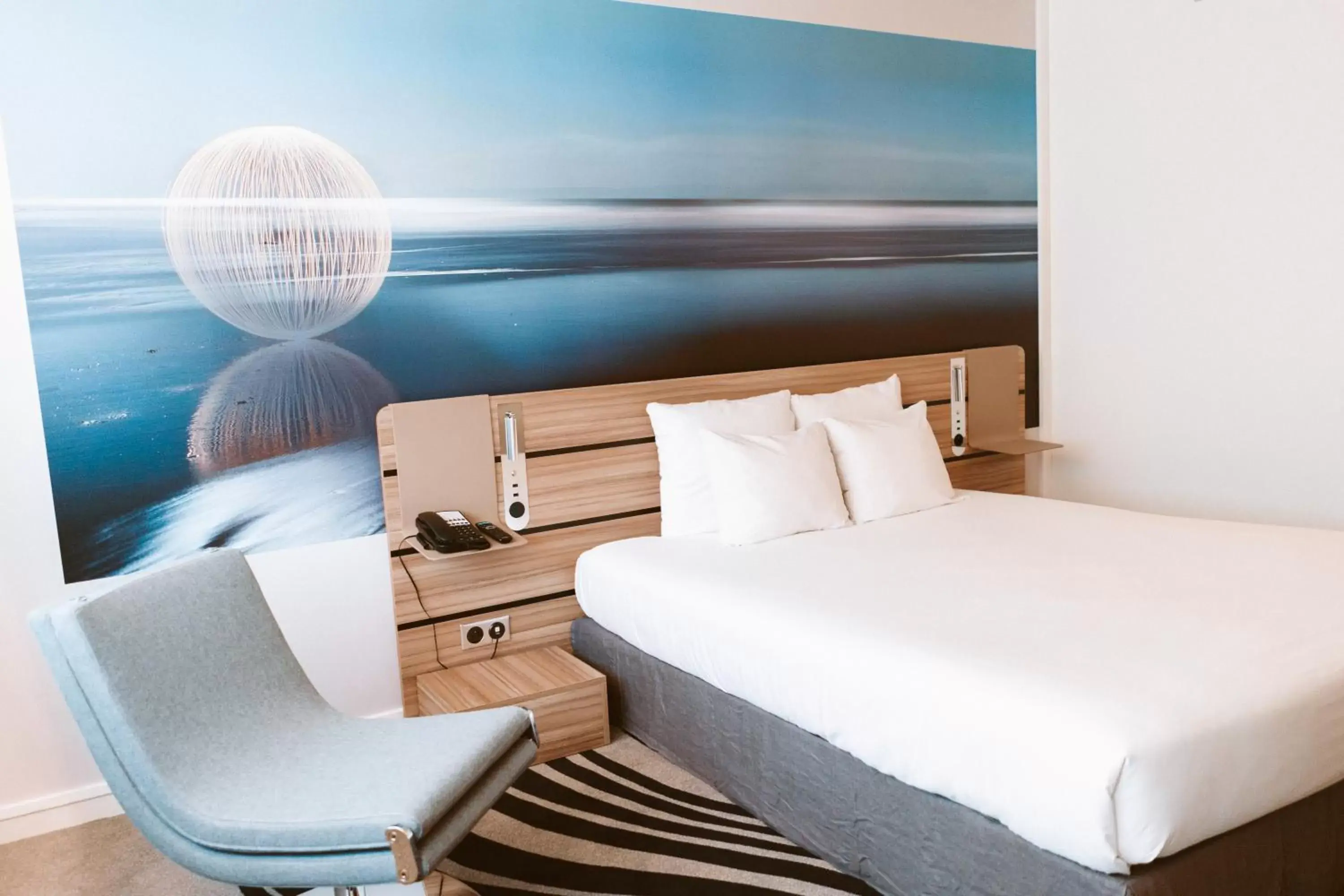 Photo of the whole room, Bed in Novotel Resort & Spa Biarritz Anglet