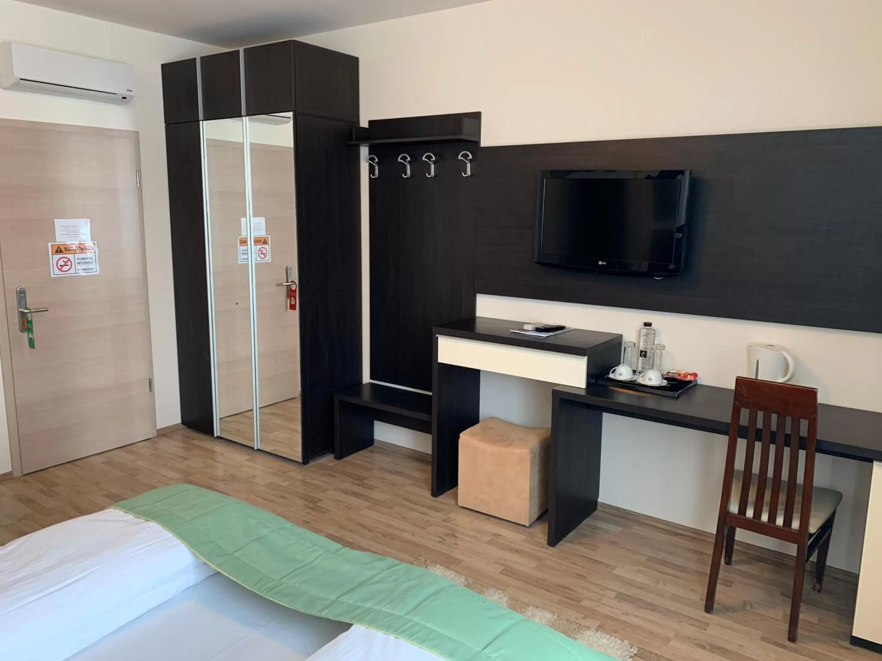 Armonia by Aristocratis