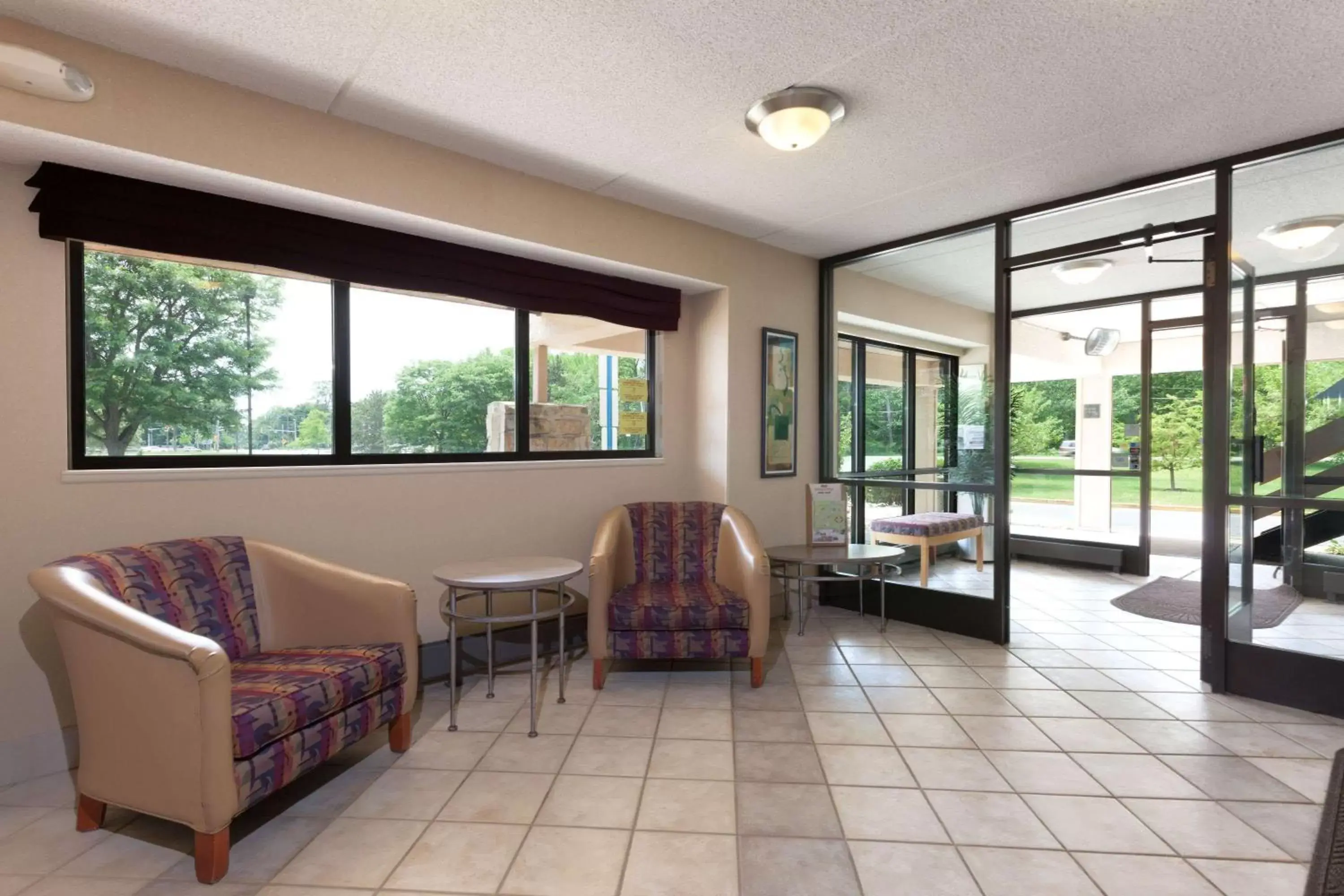 Lobby or reception, Seating Area in Days Inn by Wyndham Monmouth Junction-S Brunswick-Princeton