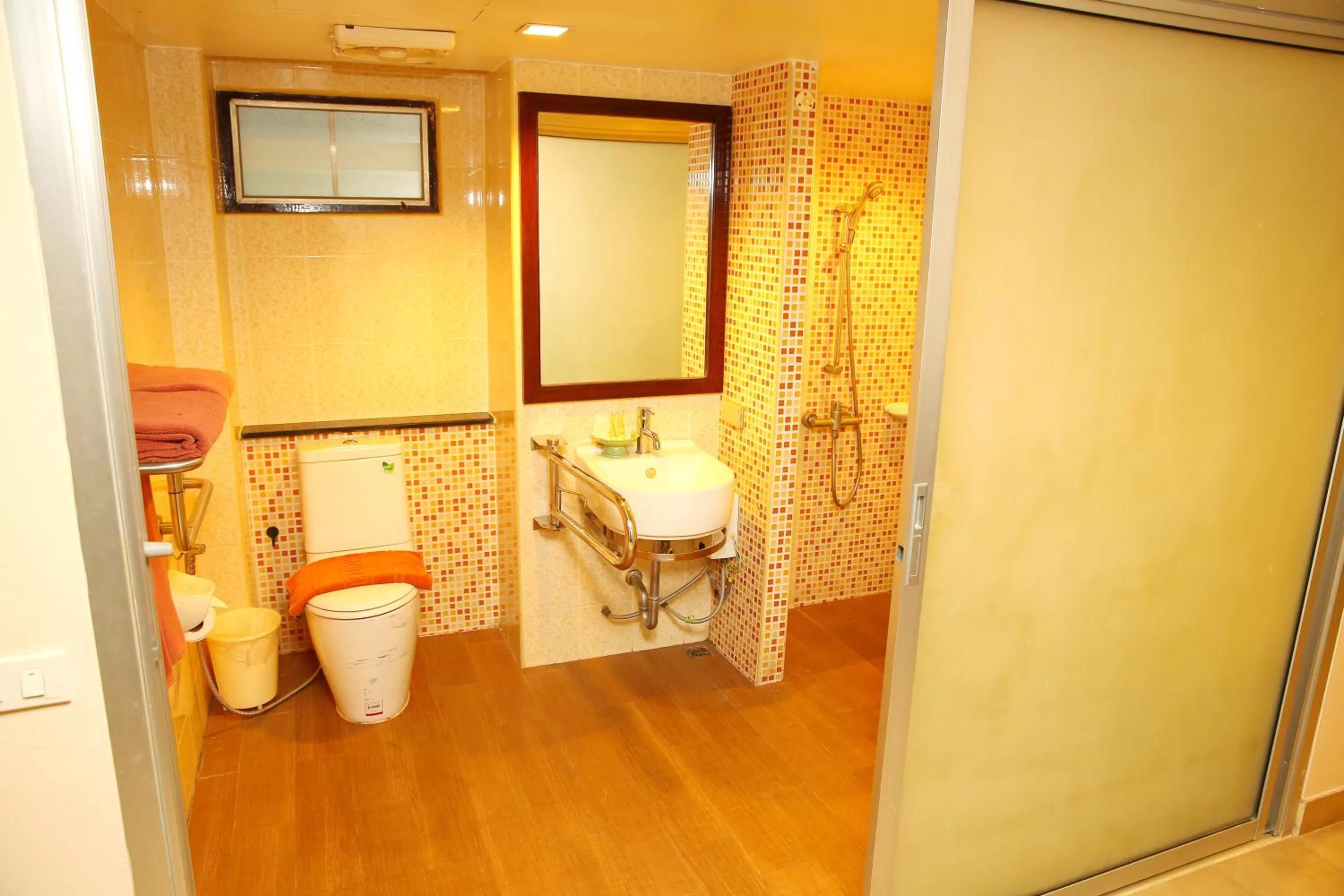 Diana Garden Resort - SHA Extra Plus