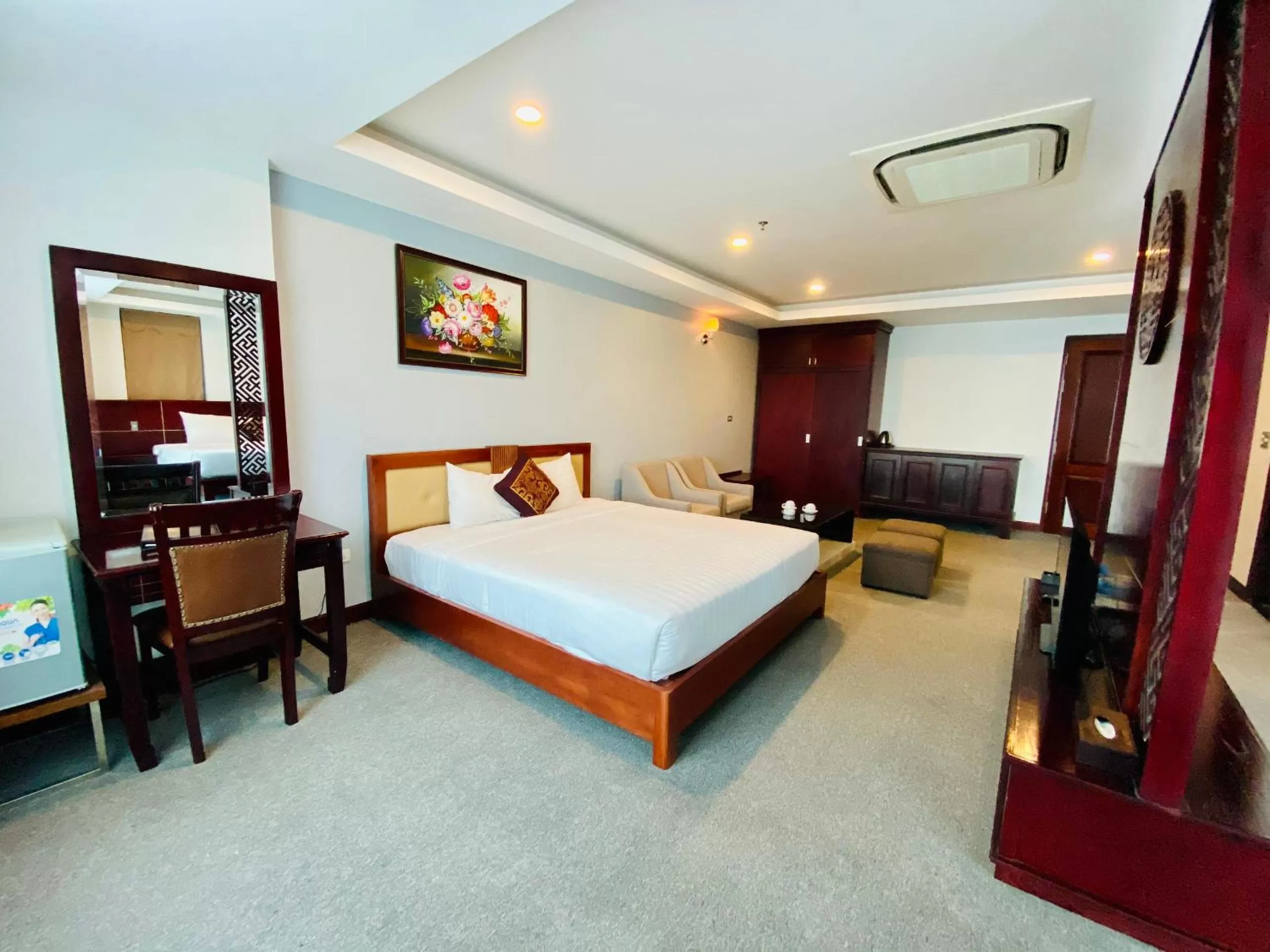 Bed in Kim Thai Hotel