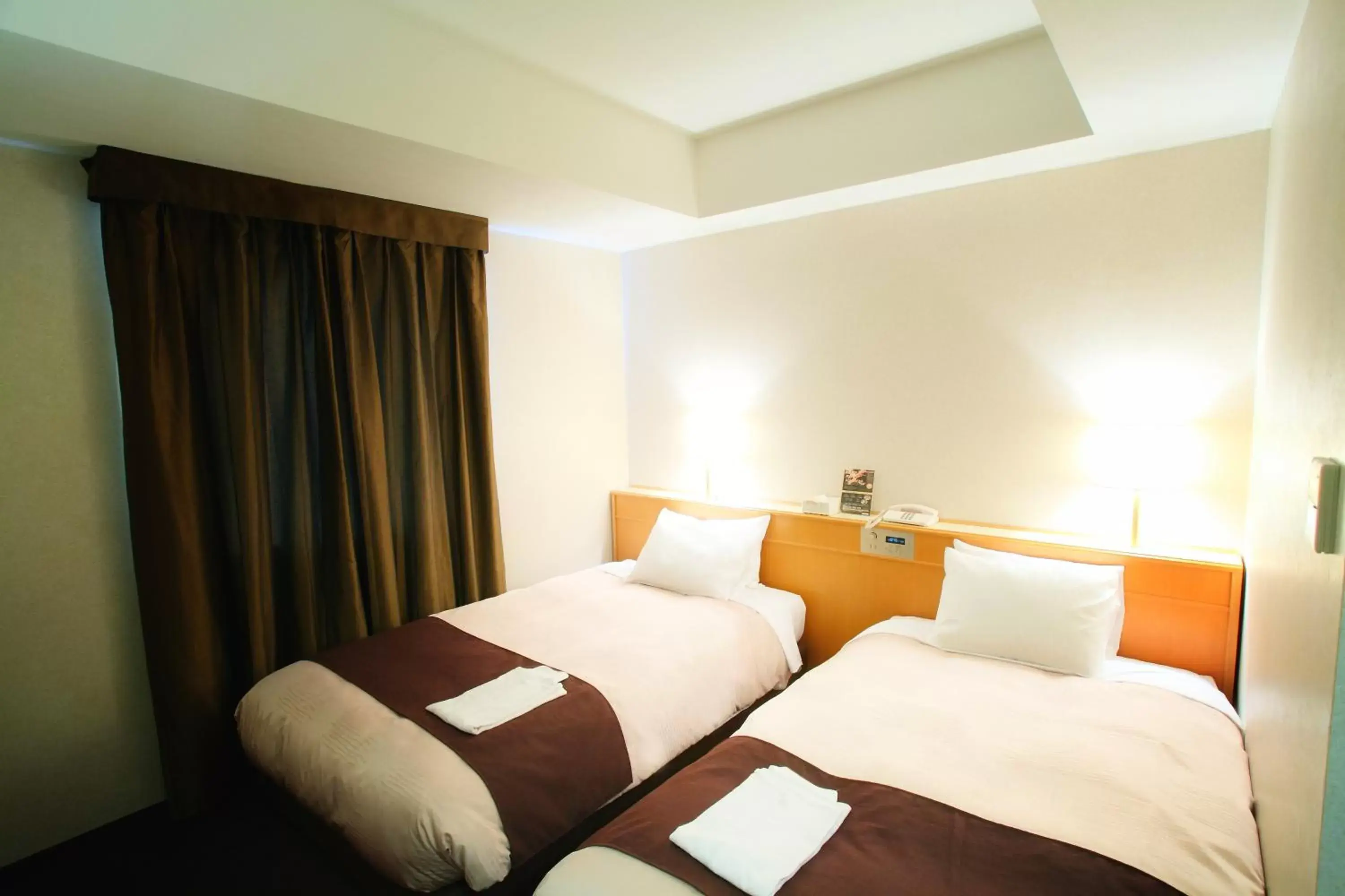 Photo of the whole room, Bed in Lagunasuite Nagoya