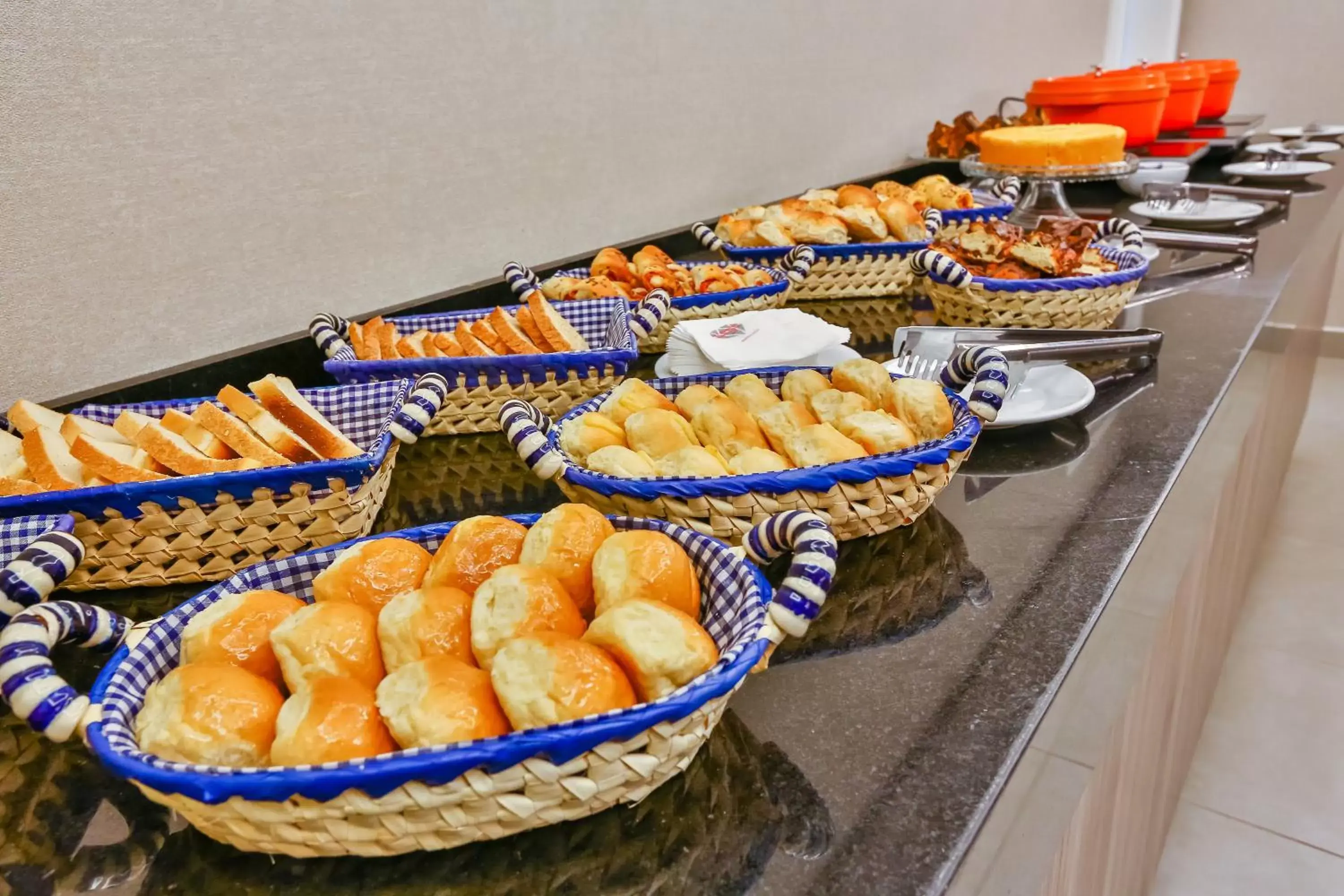 Buffet breakfast in Sleep Inn Aeroporto de Guarulhos - São Paulo