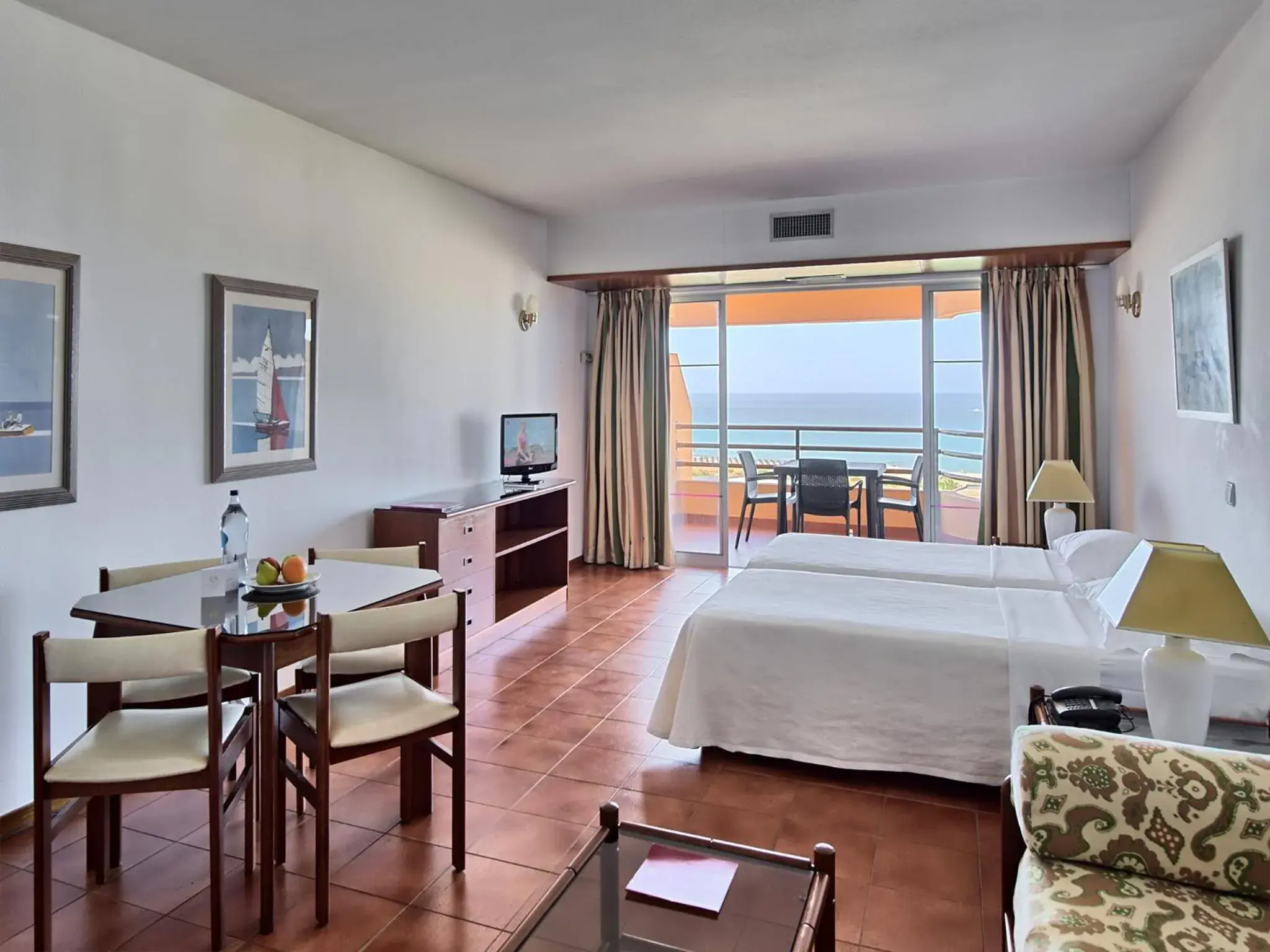 Bedroom in Dom Pedro Portobelo