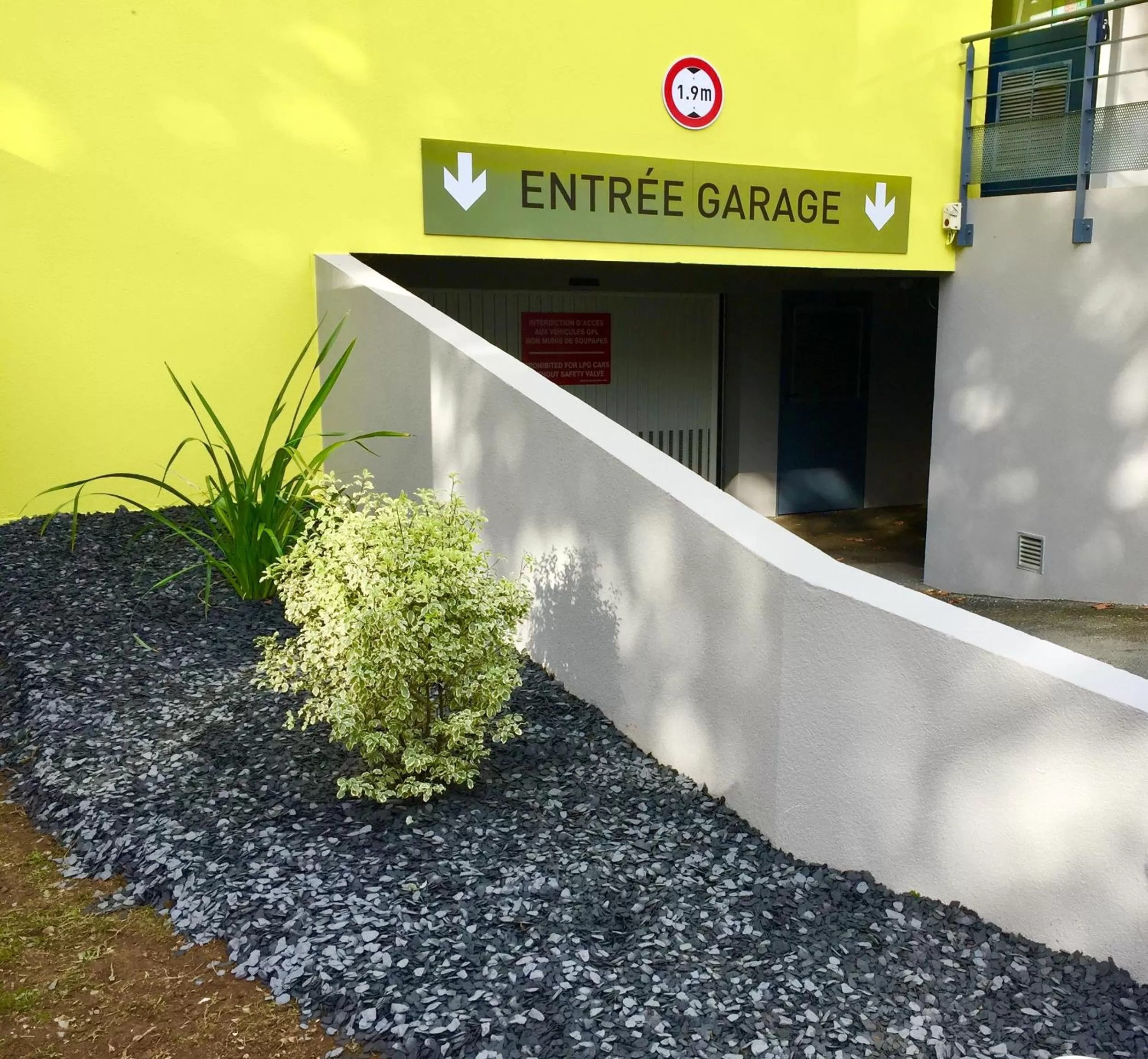 Property building in B&B HOTEL Cholet Sud