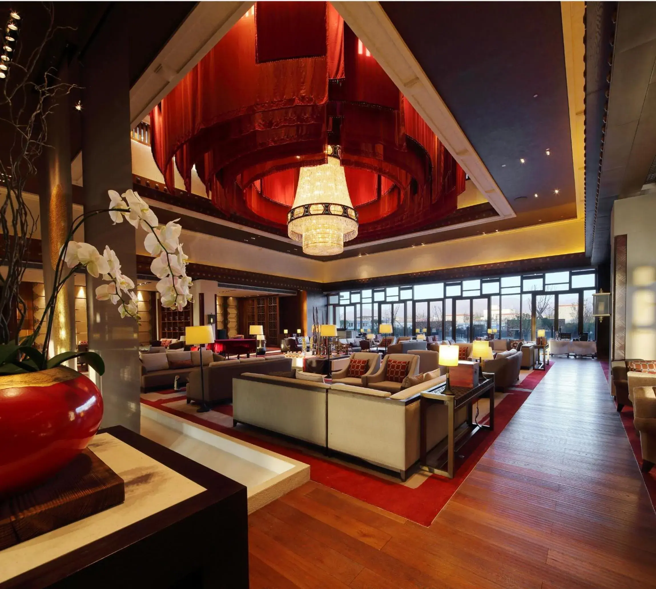 Lounge or bar, Restaurant/Places to Eat in Shangri-La Lhasa