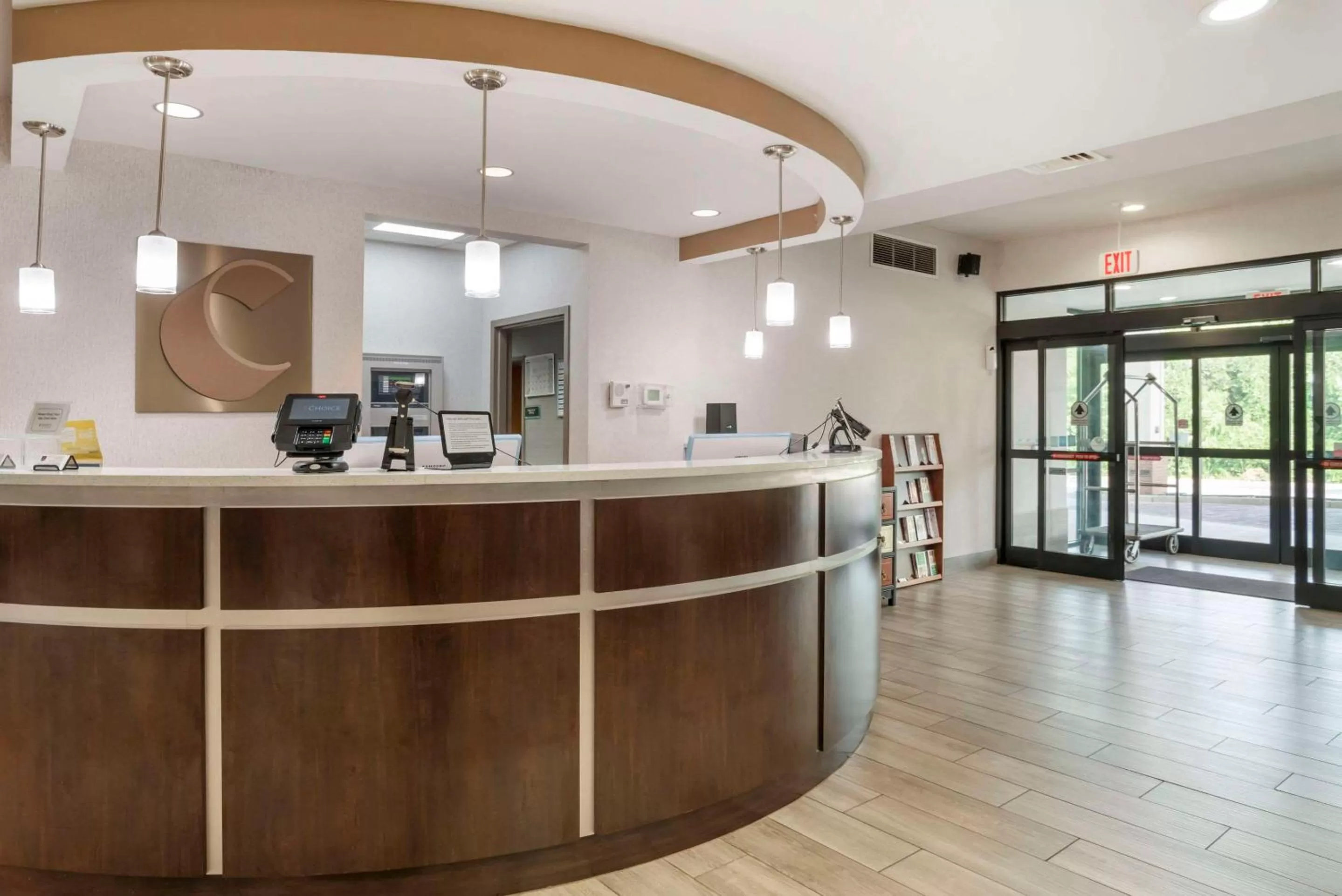 Lobby or reception in Comfort Suites At WestGate Mall