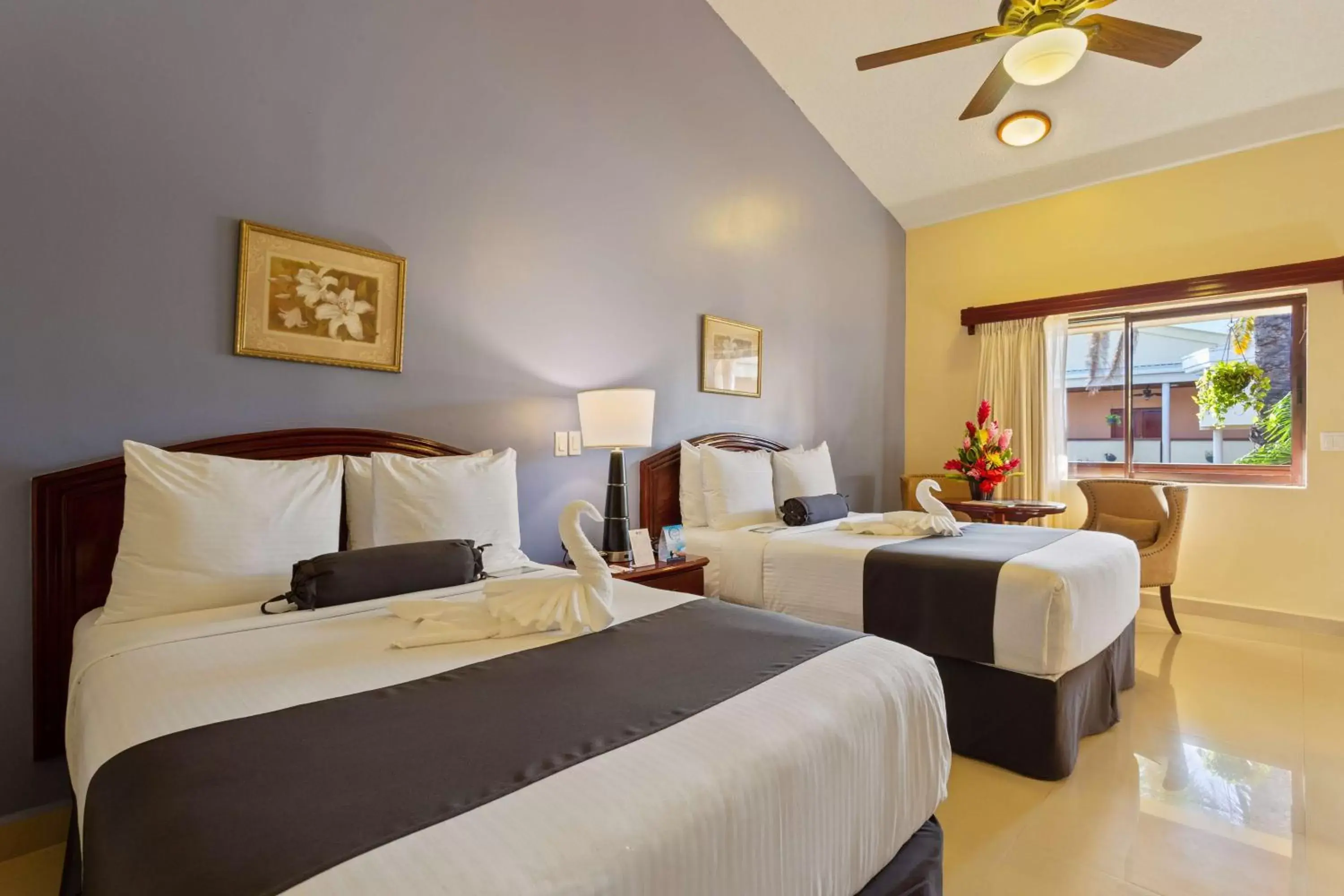 Bedroom, Bed in Best Western Plus Belize Biltmore Plaza