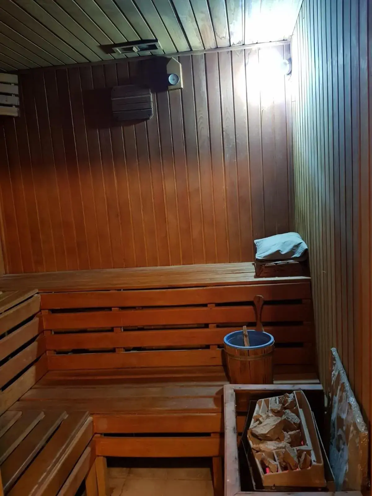Sauna in All Seasons Hotel