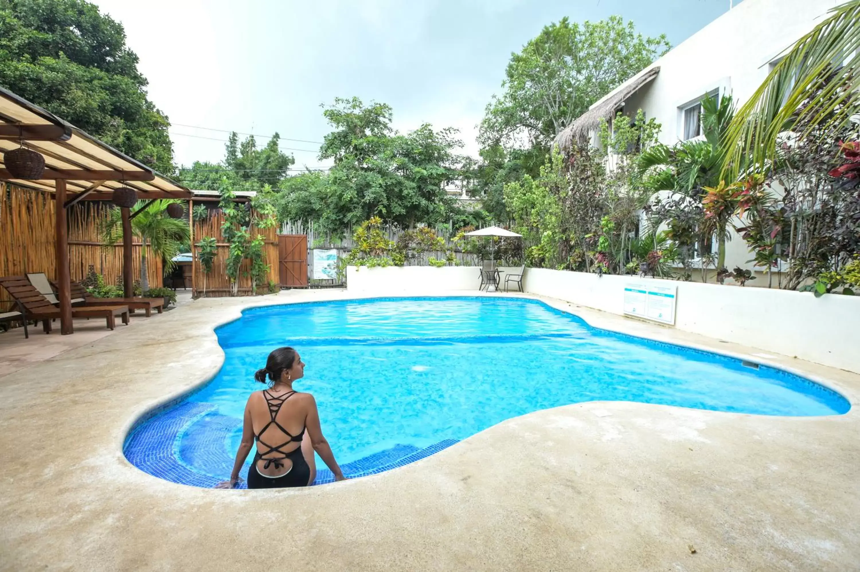 Swimming Pool in Hotel & Suites Oasis Bacalar