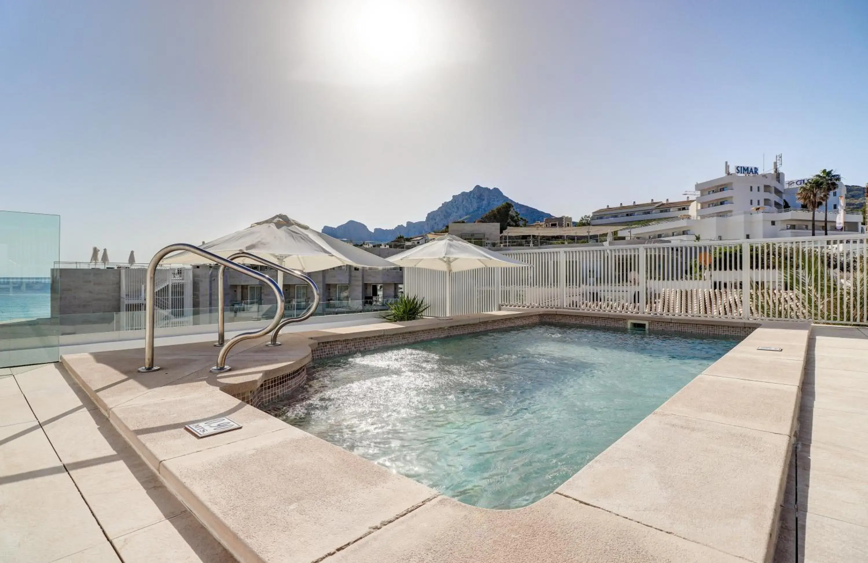 Swimming pool in Hoposa Niu Swimming pool in Hoposa Niu