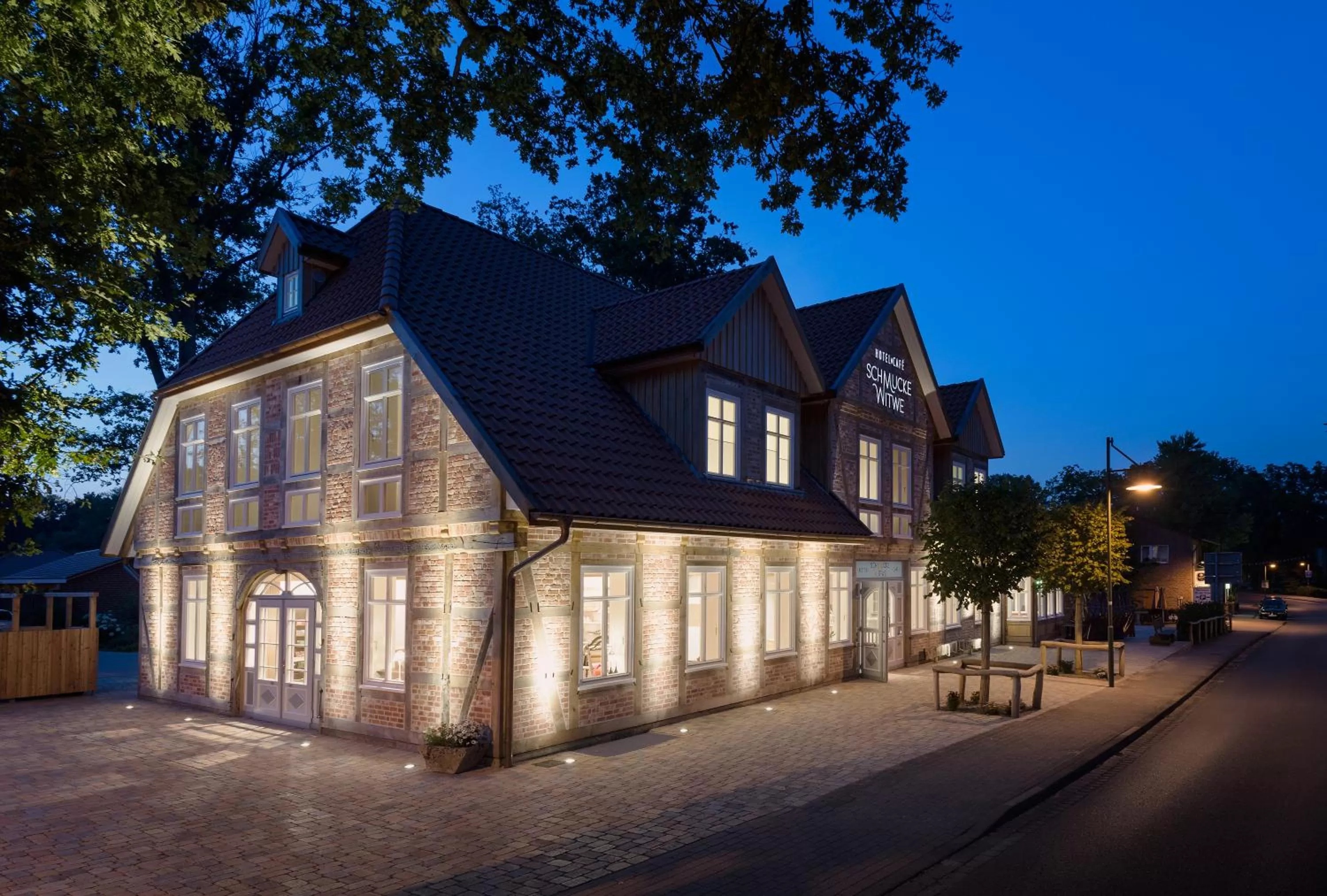 Facade/entrance in Schmucke Witwe