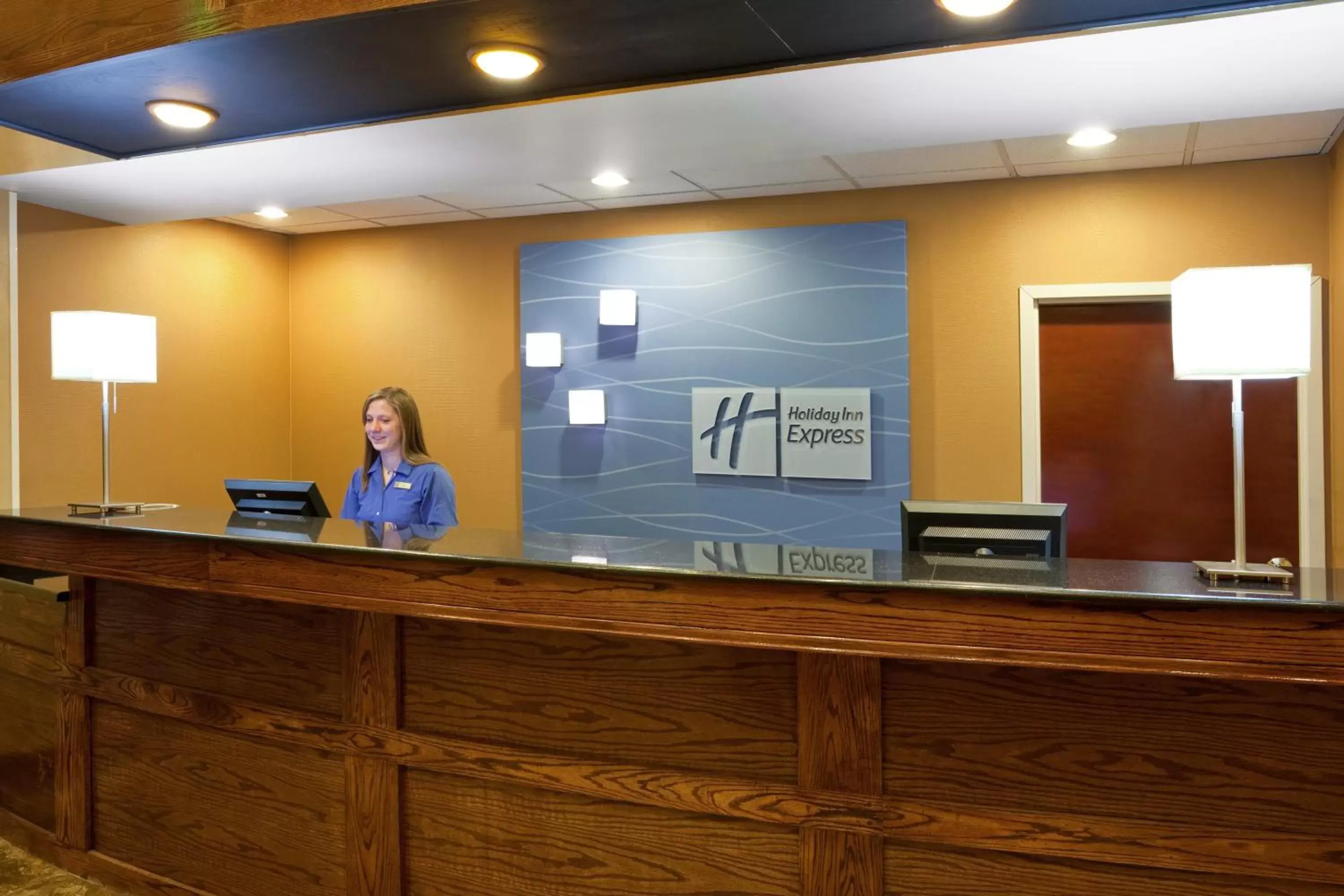 Lobby or reception, Lobby/Reception in Holiday Inn Express Hotel & Suites Cleveland-Streetsboro, an IHG Hotel