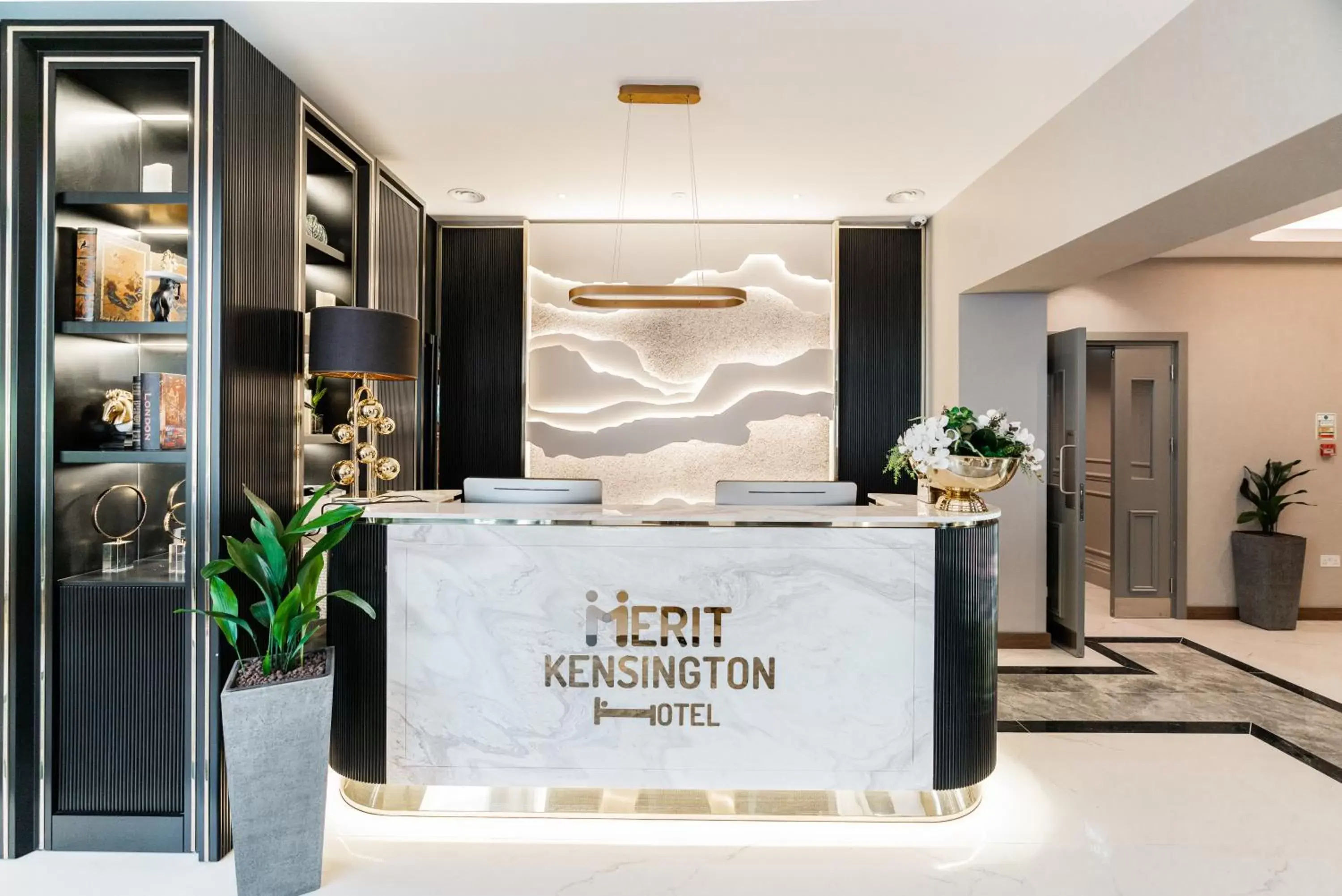 Lobby/Reception in Merit Kensington Hotel