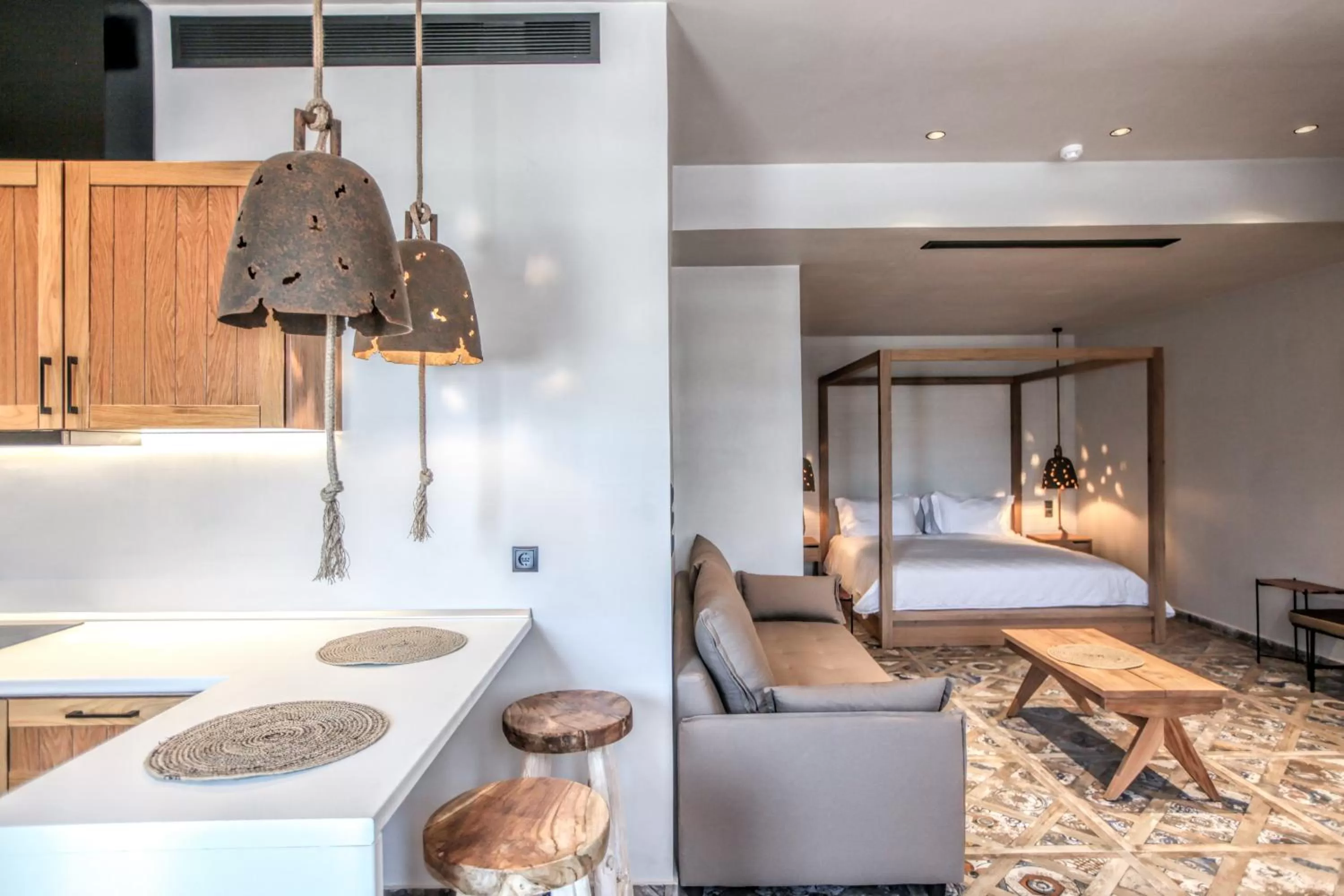 Bed in Meteora Heaven and Earth Kastraki premium suites