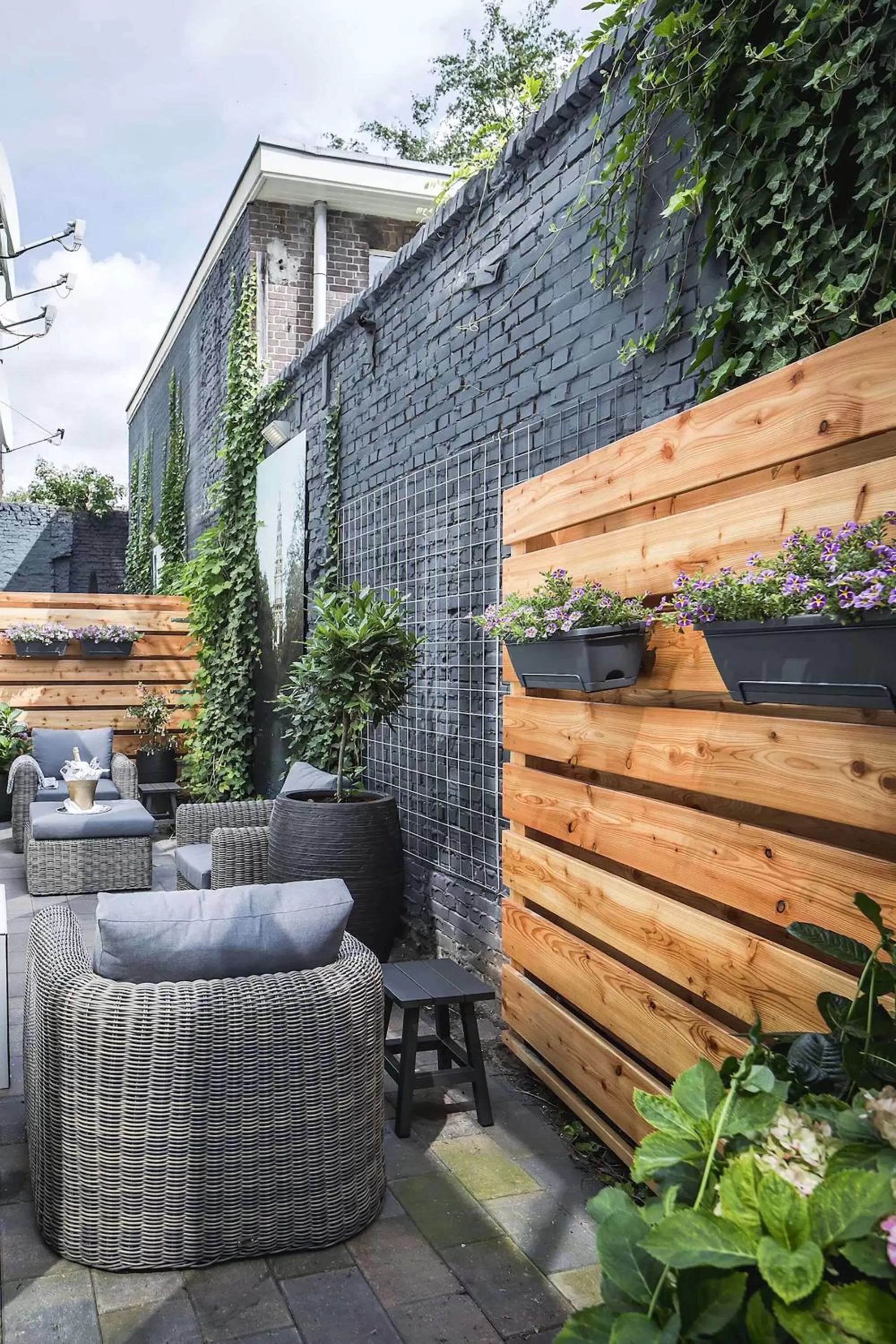 Photo of the whole room in Luxury Suites Amsterdam