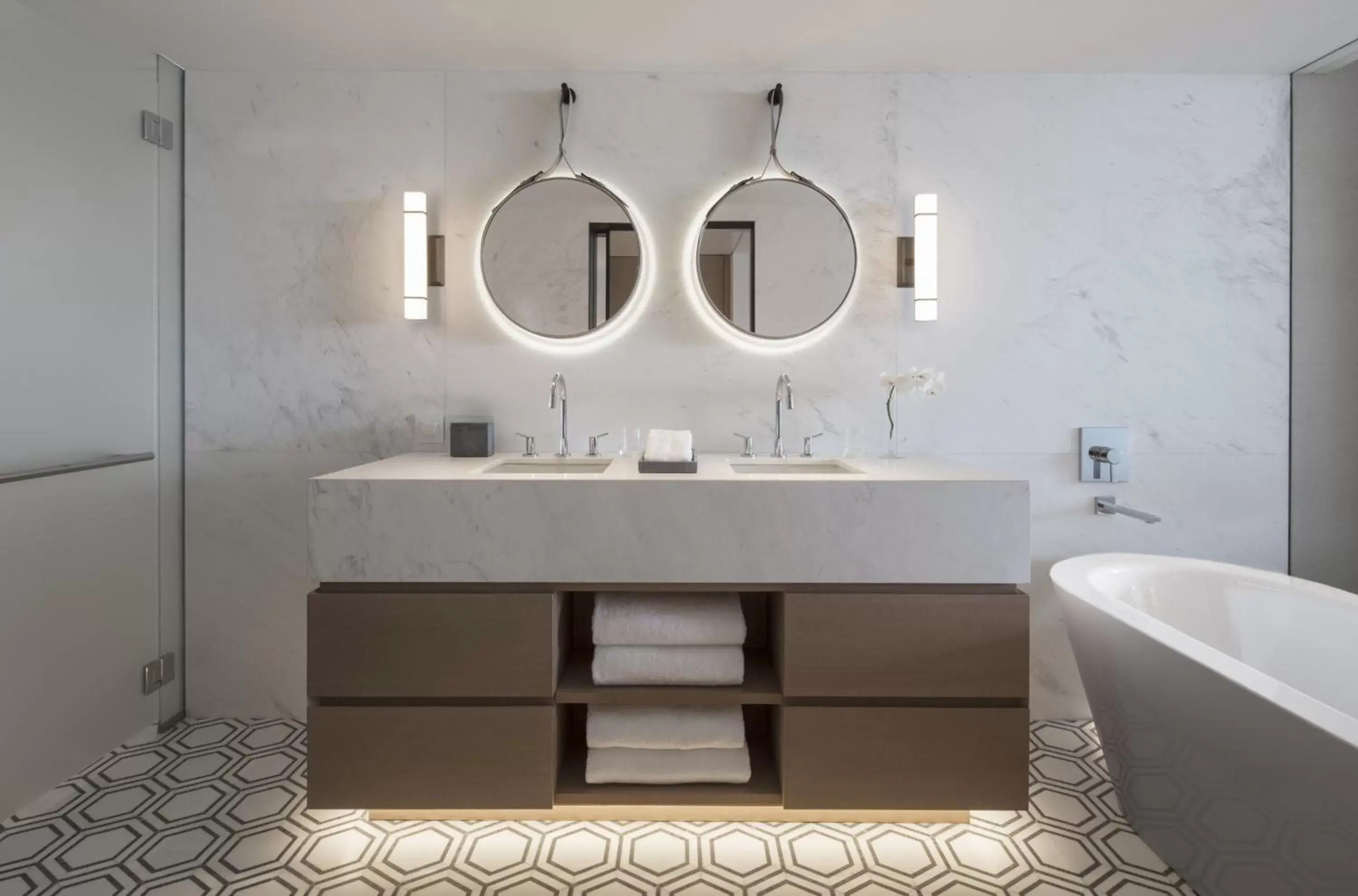 Shower, Bathroom in Four Seasons Astir Palace Hotel Athens
