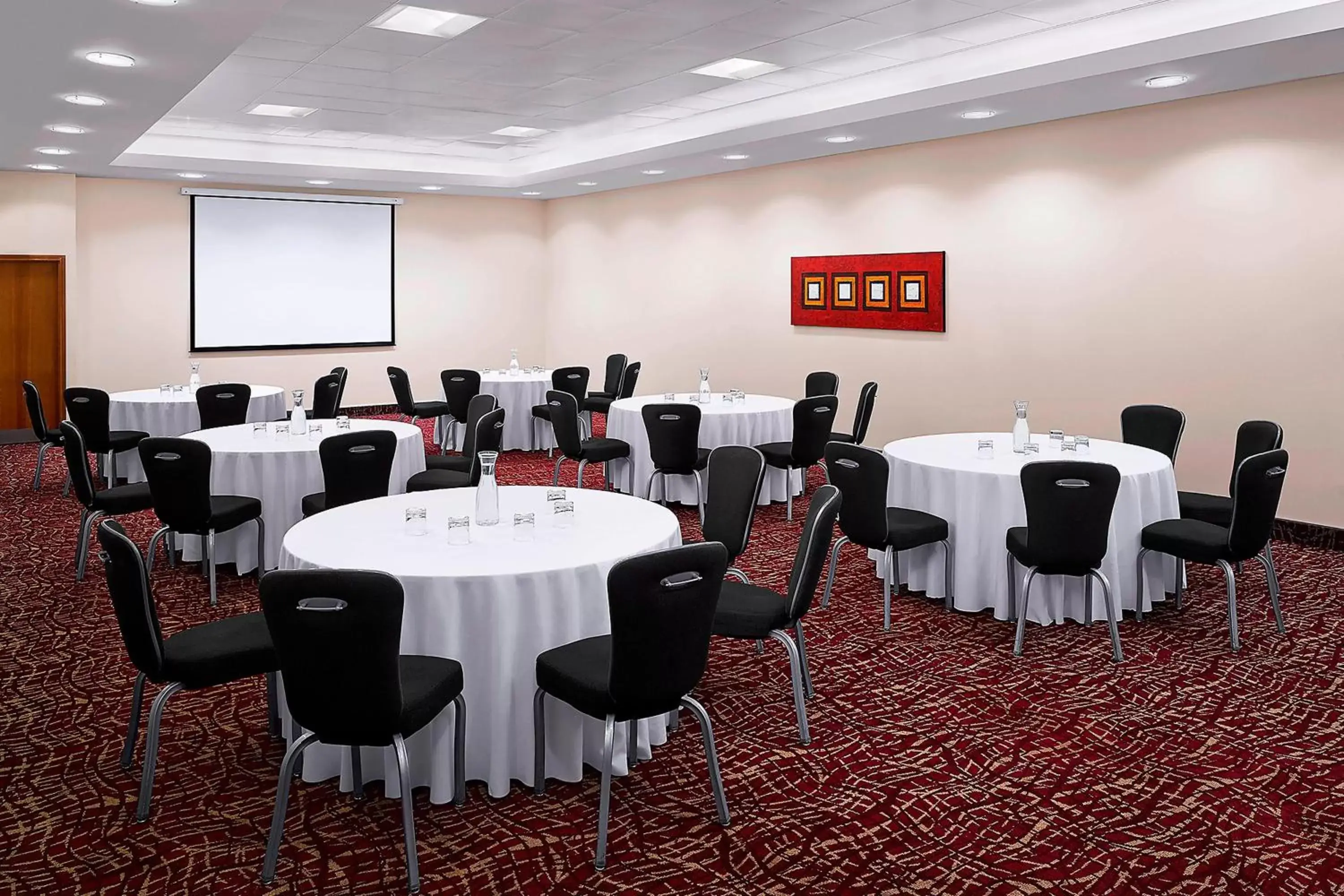 Meeting/conference room in Sheraton Heathrow Hotel