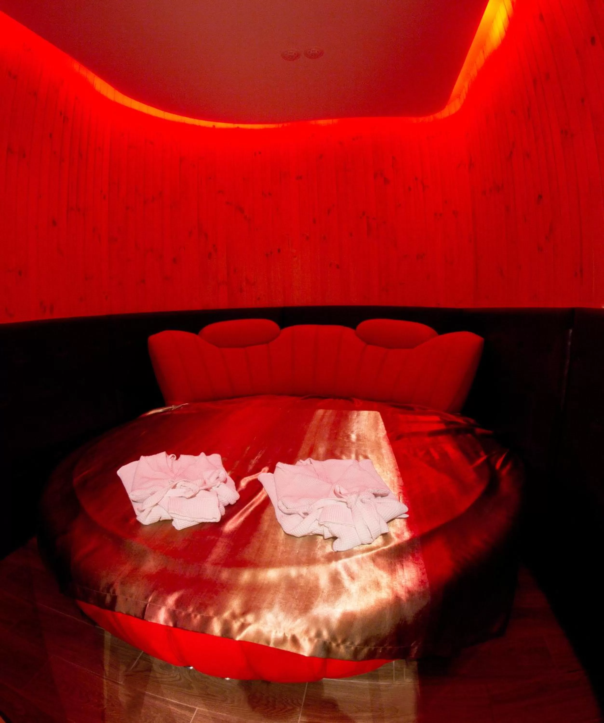 Decorative detail, Bed in Boutique Hotel California