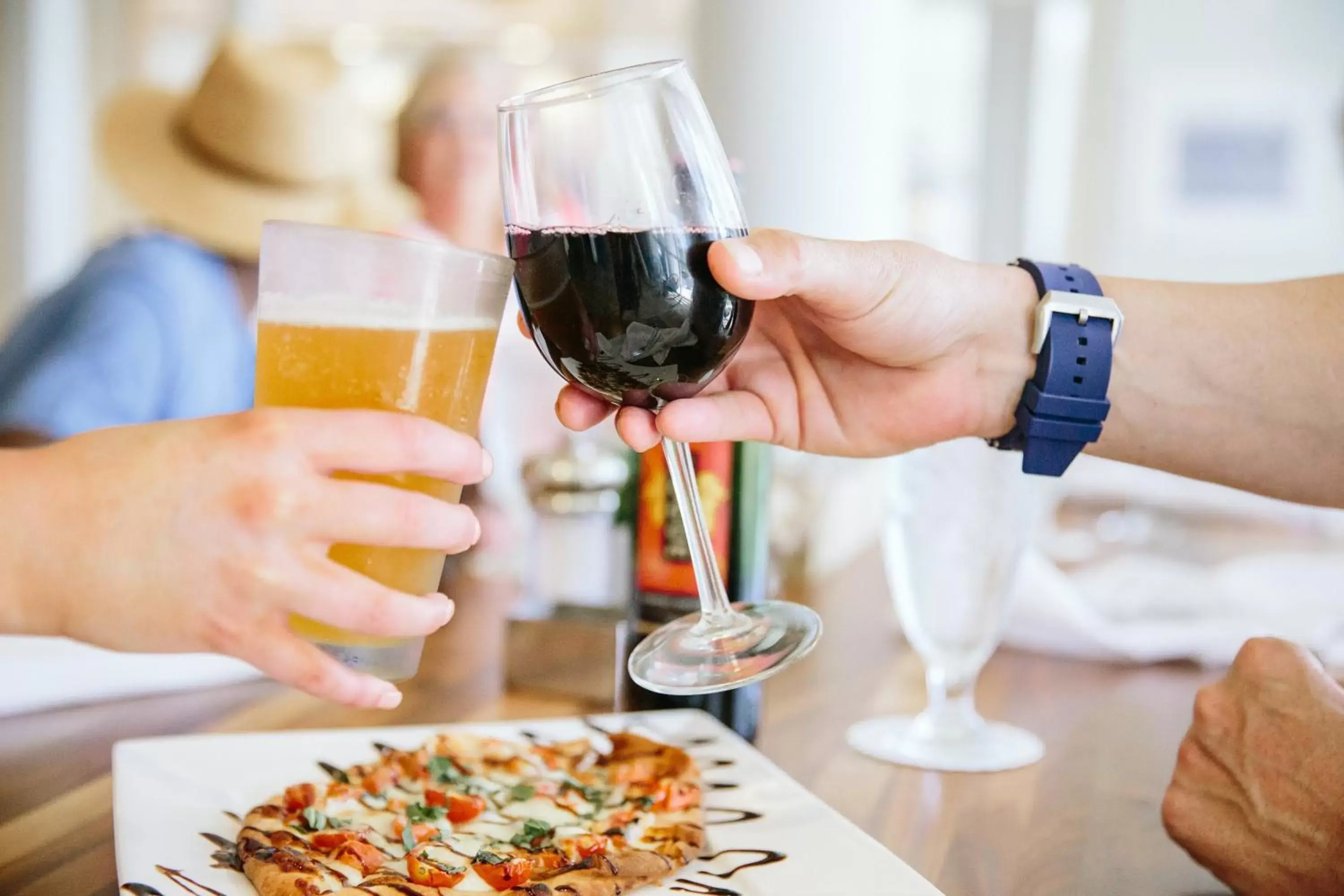 Lounge or bar in Hotel Indigo Orange Beach - Gulf Shores by IHG Lounge or bar in Hotel Indigo Orange Beach - Gulf Shores by IHG