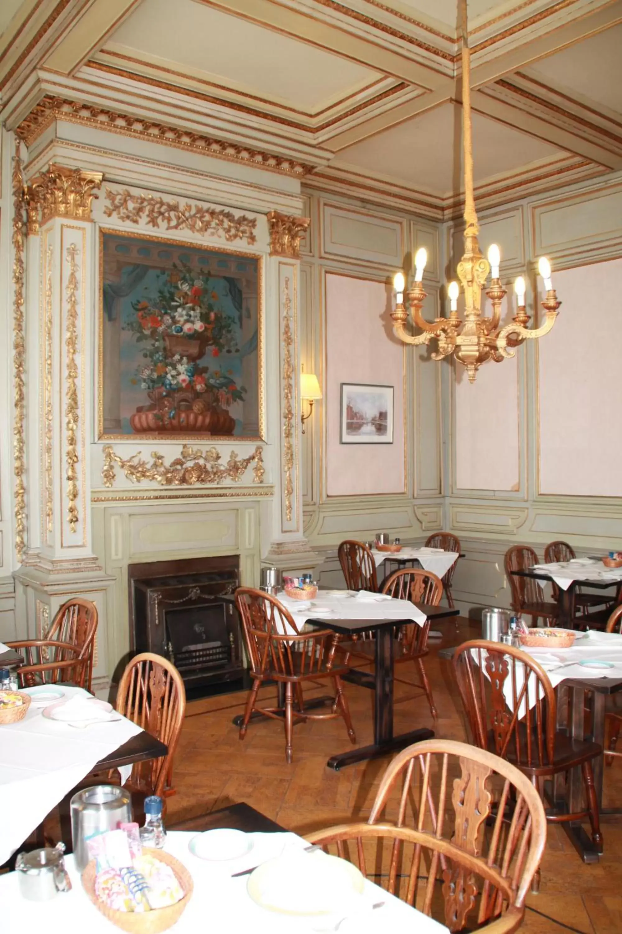 Restaurant/Places to Eat in De Doelen
