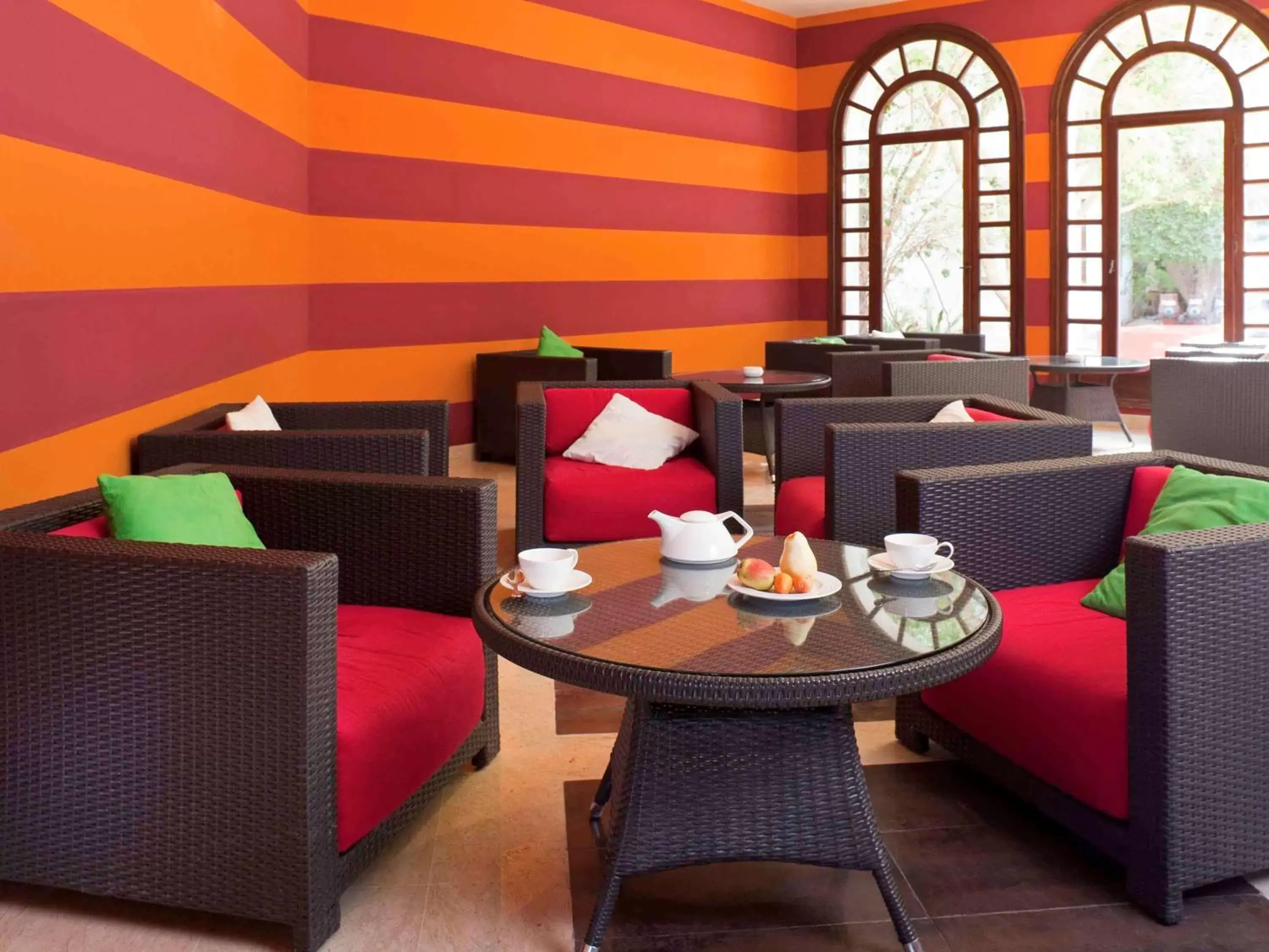 Lounge or bar, Restaurant/Places to Eat in Mercure Hurghada Hotel