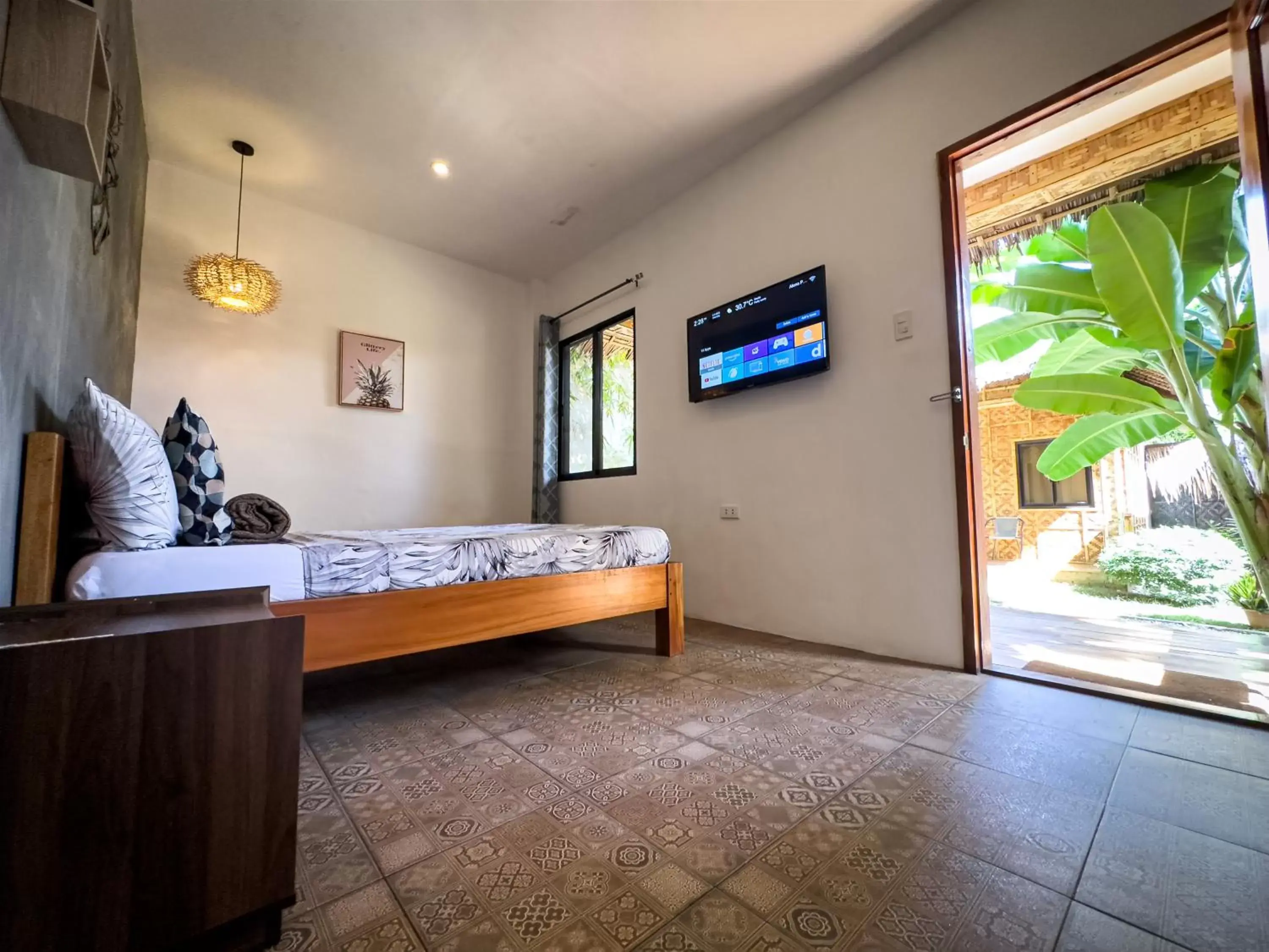 Photo of the whole room, Bed in Alona Pawikan Photo of the whole room, Bed in Alona Pawikan