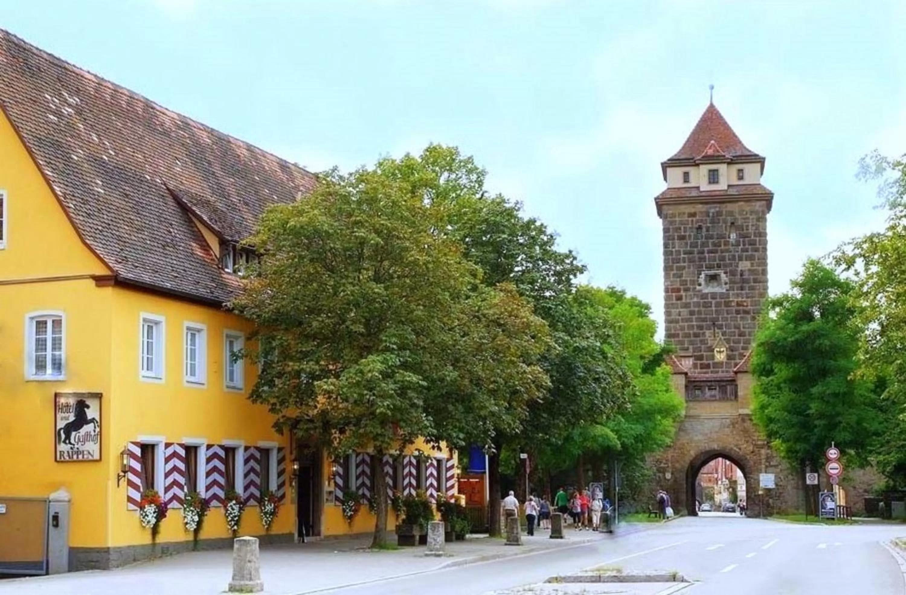 Property building in Hotel Rappen Rothenburg ob der Tauber
