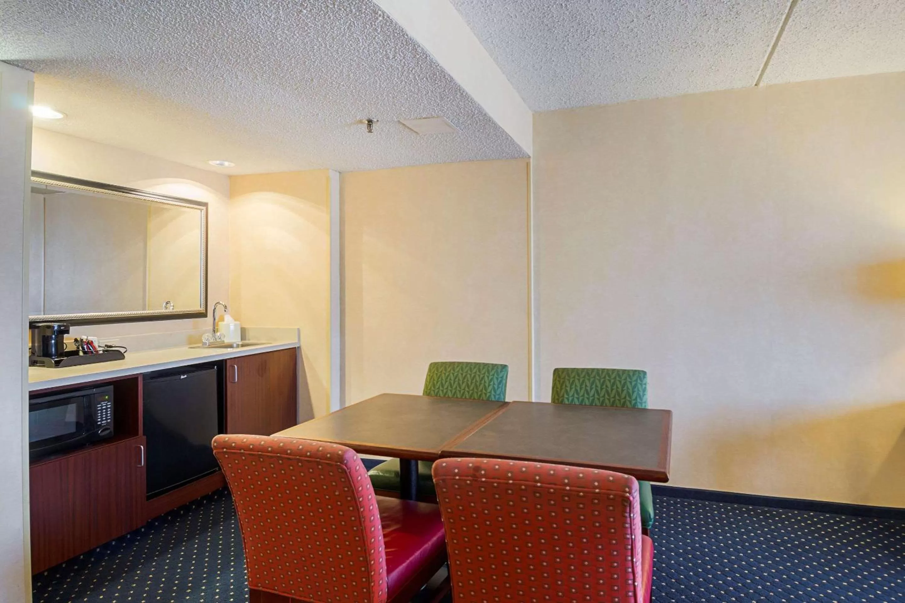 Photo of the whole room in Quality Inn Boston-Revere