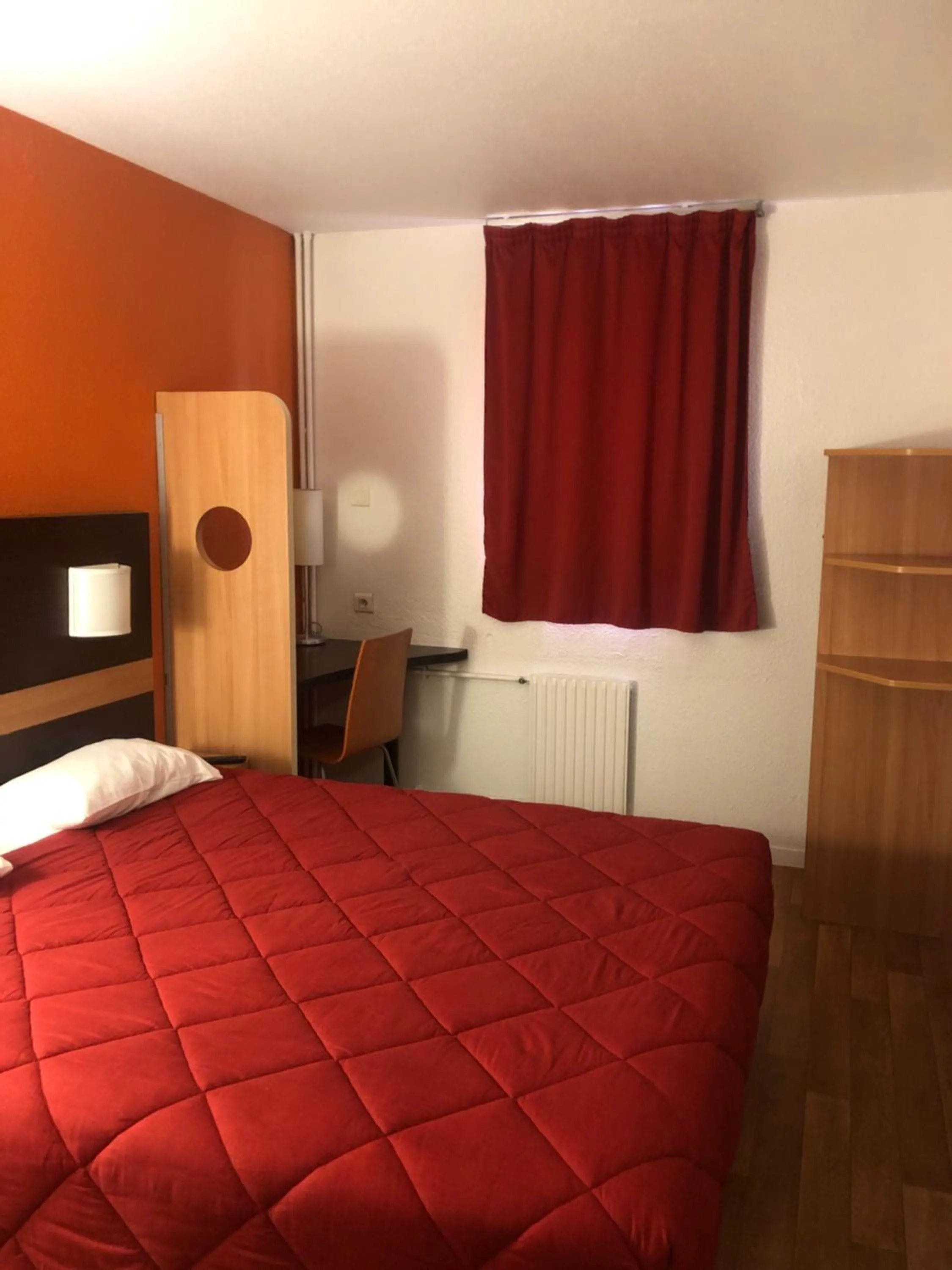 Bedroom in Premiere Classe Rungis - Orly